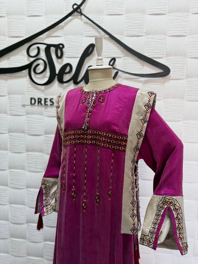 Türkmen fasonlar pombarh fasonlar Fasonlar 2025 fasonlar fason moda modalar Bezen bezen Türkmen fasonlar 2026 Türkmen fasonlar 2025 Türkmen fasonlar 2024 Türkmen fasonlar 2023 turkmenistan türkmenistan turkmen türkmen ashgabat  asgabat aşgabat balkan mary lebap dashoguz dasoguz daşoguz pombarh ponbarhat gulyupek gülýüpek stapel ştapel Gralan Çüýdeşen Abaýa Gadymy Krep Gurultaý 	Keteni Ýüpek Şifon Gipýur Lyon Welwet Atlas Kaşemir Streýç Suzana Ştapel Gülýüpek Pombarh Ýupka Gursakça Aksesuarlar Palto Penjek Okuw eşik Fata Sport eşik Uniforma Nakidka Öýme Şarf kompýuter ýaka ýaglyk Arenda köýnek 2nji el köýnek Taýyn köýnek Matalar Milli lybas milli lybaslar Toý köýnek Toý köýnekler toy koynek toy koynekler gundelik koynekler Gündelik	 
 köýnekler fata koynek Modern taze fason Eskiz koynektm turkmenkoynek türkmenkoynek fason moda moda fasonlar Iş eşik el iş	sada	ýakaly ýakasyz	keşdeli biserli	ýeňli giň nagyşly ýüregi açyk stoýka ýaka ýanly kombinasiýa 	zerli üsti aşak guşakly seçekli gysga ýeňli Toý köýnek keşdeli, ýakasyz, ýanly, ýeňli, kombinasiýa 26-35 Bežewyý, Gülgüne yaz, tomus, guyz, gysh