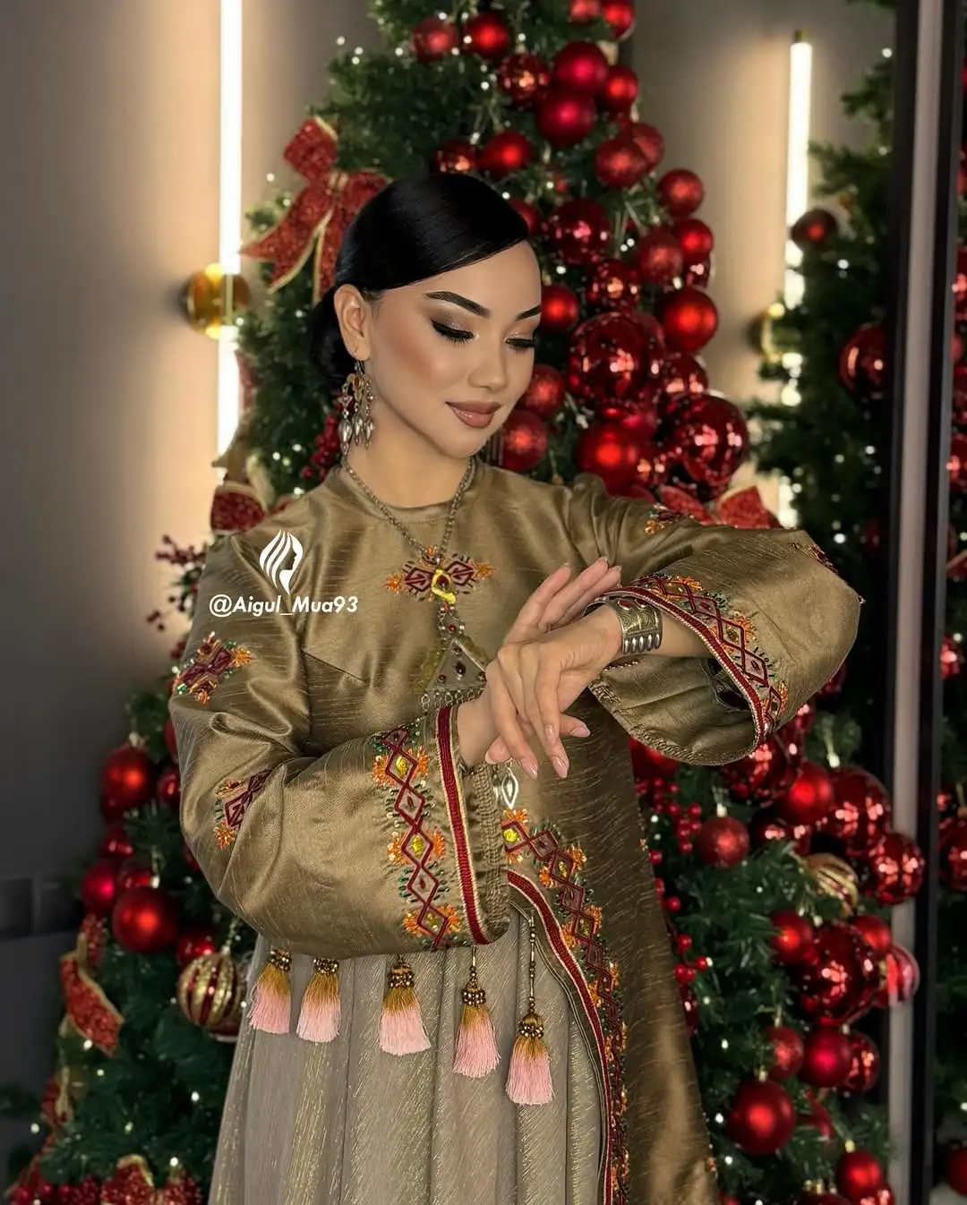 Türkmen fasonlar pombarh fasonlar Fasonlar 2025 fasonlar fason moda modalar Bezen bezen Türkmen fasonlar 2026 Türkmen fasonlar 2025 Türkmen fasonlar 2024 Türkmen fasonlar 2023 turkmenistan türkmenistan turkmen türkmen ashgabat  asgabat aşgabat balkan mary lebap dashoguz dasoguz daşoguz pombarh ponbarhat gulyupek gülýüpek stapel ştapel Gralan Çüýdeşen Abaýa Gadymy Krep Gurultaý 	Keteni Ýüpek Şifon Gipýur Lyon Welwet Atlas Kaşemir Streýç Suzana Ştapel Gülýüpek Pombarh Ýupka Gursakça Aksesuarlar Palto Penjek Okuw eşik Fata Sport eşik Uniforma Nakidka Öýme Şarf kompýuter ýaka ýaglyk Arenda köýnek 2nji el köýnek Taýyn köýnek Matalar Milli lybas milli lybaslar Toý köýnek Toý köýnekler toy koynek toy koynekler gundelik koynekler Gündelik	 
 köýnekler fata koynek Modern taze fason Eskiz koynektm turkmenkoynek türkmenkoynek fason moda moda fasonlar Iş eşik el iş	sada	ýakaly ýakasyz	keşdeli biserli	ýeňli giň nagyşly ýüregi açyk stoýka ýaka ýanly kombinasiýa 	zerli üsti aşak guşakly seçekli gysga ýeňli Toý köýnek, Milli lybas, Modern   Altyn