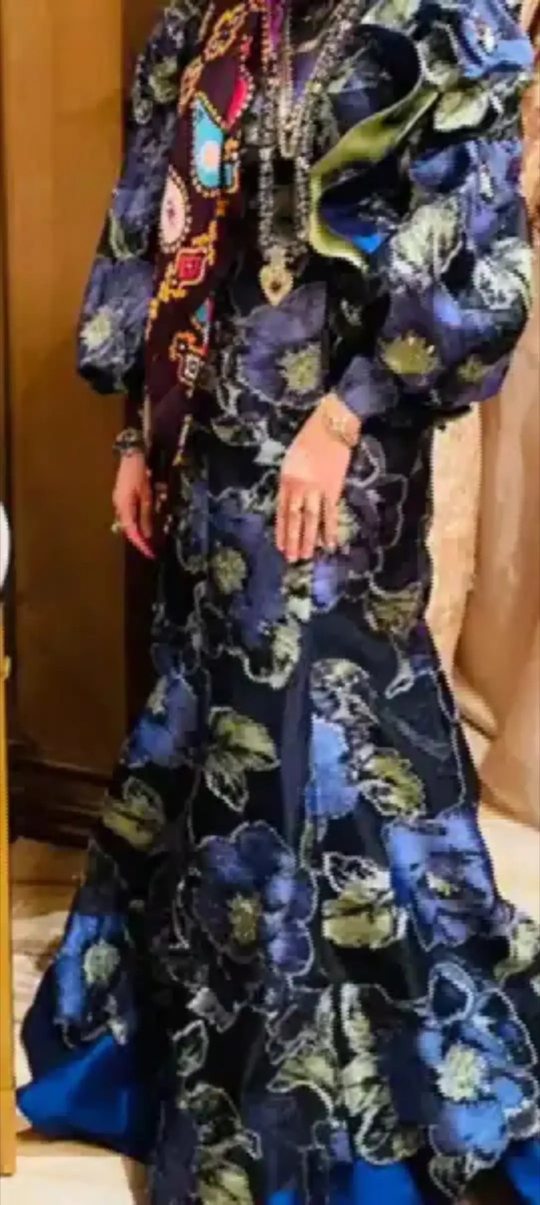 Türkmen fasonlar pombarh fasonlar Fasonlar 2025 fasonlar fason moda modalar Bezen bezen Türkmen fasonlar 2026 Türkmen fasonlar 2025 Türkmen fasonlar 2024 Türkmen fasonlar 2023 turkmenistan türkmenistan turkmen türkmen ashgabat  asgabat aşgabat balkan mary lebap dashoguz dasoguz daşoguz pombarh ponbarhat gulyupek gülýüpek stapel ştapel Gralan Çüýdeşen Abaýa Gadymy Krep Gurultaý 	Keteni Ýüpek Şifon Gipýur Lyon Welwet Atlas Kaşemir Streýç Suzana Ştapel Gülýüpek Pombarh Ýupka Gursakça Aksesuarlar Palto Penjek Okuw eşik Fata Sport eşik Uniforma Nakidka Öýme Şarf kompýuter ýaka ýaglyk Arenda köýnek 2nji el köýnek Taýyn köýnek Matalar Milli lybas milli lybaslar Toý köýnek Toý köýnekler toy koynek toy koynekler gundelik koynekler Gündelik	 
 köýnekler fata koynek Modern taze fason Eskiz koynektm turkmenkoynek türkmenkoynek fason moda moda fasonlar Iş eşik el iş	sada	ýakaly ýakasyz	keşdeli biserli	ýeňli giň nagyşly ýüregi açyk stoýka ýaka ýanly kombinasiýa 	zerli üsti aşak guşakly seçekli gysga ýeňli Parça Toý köýnek el iş, ýakasyz, gysga ýeňli, giň 26-35, 35+ Gara, Gök, Goýy-gök yaz, tomus, guyz, gysh 2nji el