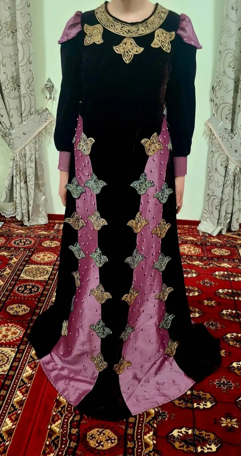 Türkmen fasonlar pombarh fasonlar Fasonlar 2025 fasonlar fason moda modalar Bezen bezen Türkmen fasonlar 2026 Türkmen fasonlar 2025 Türkmen fasonlar 2024 Türkmen fasonlar 2023 turkmenistan türkmenistan turkmen türkmen ashgabat  asgabat aşgabat balkan mary lebap dashoguz dasoguz daşoguz pombarh ponbarhat gulyupek gülýüpek stapel ştapel Gralan Çüýdeşen Abaýa Gadymy Krep Gurultaý 	Keteni Ýüpek Şifon Gipýur Lyon Welwet Atlas Kaşemir Streýç Suzana Ştapel Gülýüpek Pombarh Ýupka Gursakça Aksesuarlar Palto Penjek Okuw eşik Fata Sport eşik Uniforma Nakidka Öýme Şarf kompýuter ýaka ýaglyk Arenda köýnek 2nji el köýnek Taýyn köýnek Matalar Milli lybas milli lybaslar Toý köýnek Toý köýnekler toy koynek toy koynekler gundelik koynekler Gündelik	 
 köýnekler fata koynek Modern taze fason Eskiz koynektm turkmenkoynek türkmenkoynek fason moda moda fasonlar Iş eşik el iş	sada	ýakaly ýakasyz	keşdeli biserli	ýeňli giň nagyşly ýüregi açyk stoýka ýaka ýanly kombinasiýa 	zerli üsti aşak guşakly seçekli gysga ýeňli Panbarhat (Pombarh), Tulky, tafda Toý köýnek el iş, ýakasyz, ýeňli, giň, kombinasiýa, gaş 17-25, 26-35 Gara, #4B2C75 yaz, guyz, gysh 2nji el