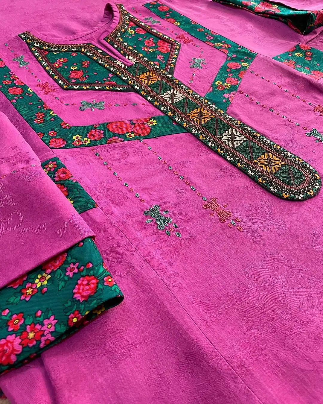 Türkmen fasonlar pombarh fasonlar Fasonlar 2025 fasonlar fason moda modalar Bezen bezen Türkmen fasonlar 2026 Türkmen fasonlar 2025 Türkmen fasonlar 2024 Türkmen fasonlar 2023 turkmenistan türkmenistan turkmen türkmen ashgabat  asgabat aşgabat balkan mary lebap dashoguz dasoguz daşoguz pombarh ponbarhat gulyupek gülýüpek stapel ştapel Gralan Çüýdeşen Abaýa Gadymy Krep Gurultaý 	Keteni Ýüpek Şifon Gipýur Lyon Welwet Atlas Kaşemir Streýç Suzana Ştapel Gülýüpek Pombarh Ýupka Gursakça Aksesuarlar Palto Penjek Okuw eşik Fata Sport eşik Uniforma Nakidka Öýme Şarf kompýuter ýaka ýaglyk Arenda köýnek 2nji el köýnek Taýyn köýnek Matalar Milli lybas milli lybaslar Toý köýnek Toý köýnekler toy koynek toy koynekler gundelik koynekler Gündelik	 
 köýnekler fata koynek Modern taze fason Eskiz koynektm turkmenkoynek türkmenkoynek fason moda moda fasonlar Iş eşik el iş	sada	ýakaly ýakasyz	keşdeli biserli	ýeňli giň nagyşly ýüregi açyk stoýka ýaka ýanly kombinasiýa 	zerli üsti aşak guşakly seçekli gysga ýeňli Gülýüpek  el iş, giň  Gülgüne