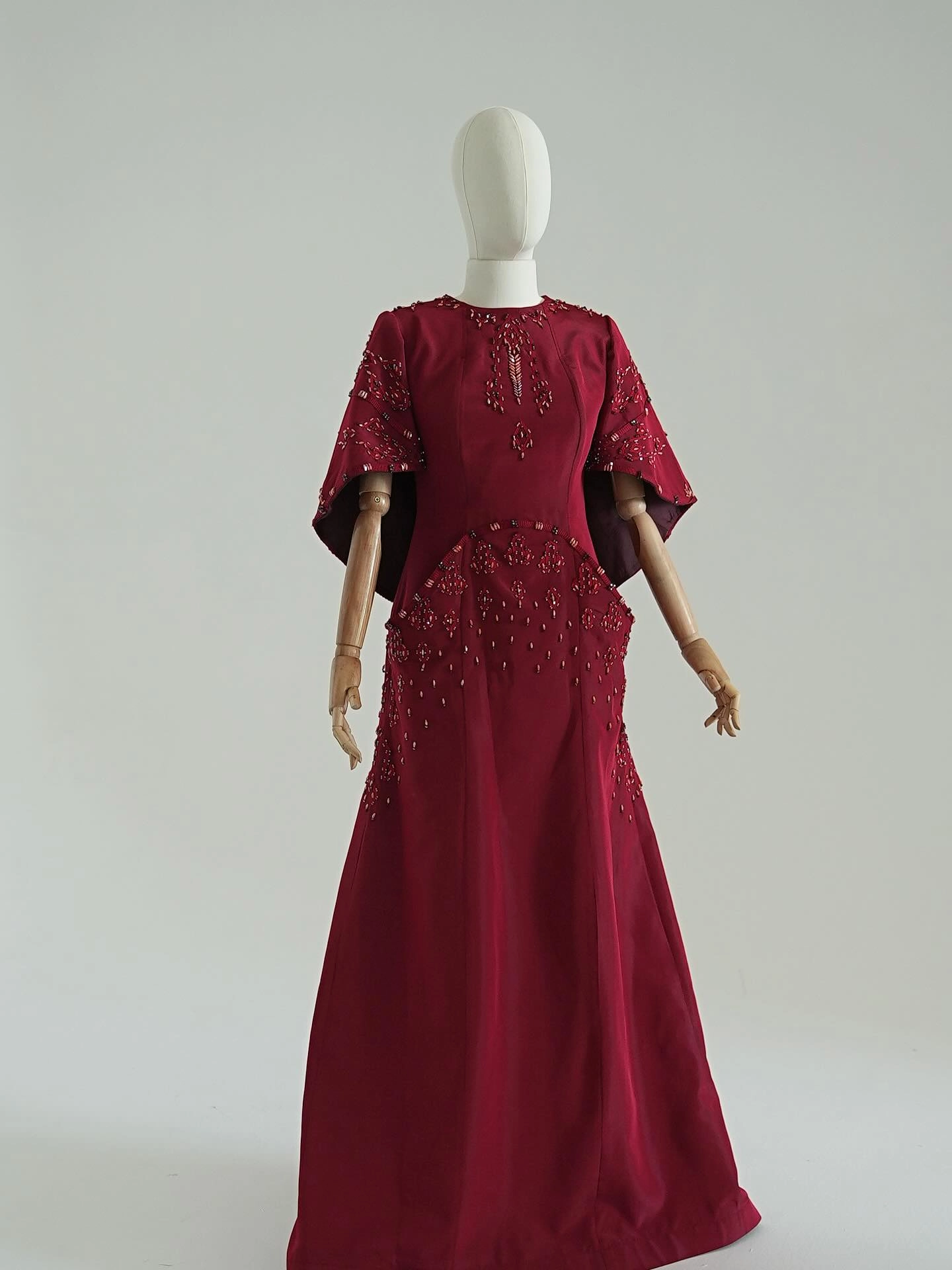 Türkmen fasonlar pombarh fasonlar Fasonlar 2025 fasonlar fason moda modalar Bezen bezen Türkmen fasonlar 2026 Türkmen fasonlar 2025 Türkmen fasonlar 2024 Türkmen fasonlar 2023 turkmenistan türkmenistan turkmen türkmen ashgabat  asgabat aşgabat balkan mary lebap dashoguz dasoguz daşoguz pombarh ponbarhat gulyupek gülýüpek stapel ştapel Gralan Çüýdeşen Abaýa Gadymy Krep Gurultaý 	Keteni Ýüpek Şifon Gipýur Lyon Welwet Atlas Kaşemir Streýç Suzana Ştapel Gülýüpek Pombarh Ýupka Gursakça Aksesuarlar Palto Penjek Okuw eşik Fata Sport eşik Uniforma Nakidka Öýme Şarf kompýuter ýaka ýaglyk Arenda köýnek 2nji el köýnek Taýyn köýnek Matalar Milli lybas milli lybaslar Toý köýnek Toý köýnekler toy koynek toy koynekler gundelik koynekler Gündelik	 
 köýnekler fata koynek Modern taze fason Eskiz koynektm turkmenkoynek türkmenkoynek fason moda moda fasonlar Iş eşik el iş	sada	ýakaly ýakasyz	keşdeli biserli	ýeňli giň nagyşly ýüregi açyk stoýka ýaka ýanly kombinasiýa 	zerli üsti aşak guşakly seçekli gysga ýeňli Şantu Toý köýnek el iş, ýakasyz, biserli, gysga ýeňli, giň, nagyşly 26-35 Goýy-gyzyl yaz, tomus, guyz Taýyn köýnek