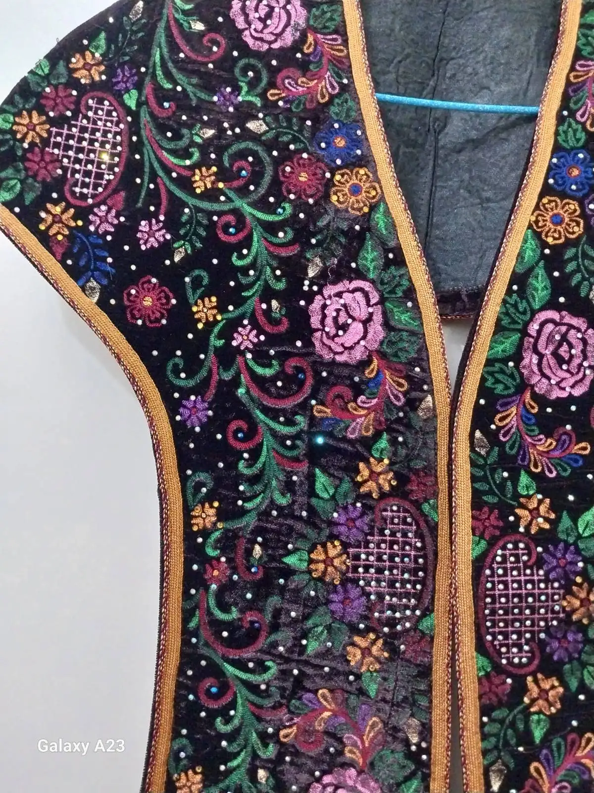 Türkmen fasonlar pombarh fasonlar Fasonlar 2025 fasonlar fason moda modalar Bezen bezen Türkmen fasonlar 2026 Türkmen fasonlar 2025 Türkmen fasonlar 2024 Türkmen fasonlar 2023 turkmenistan türkmenistan turkmen türkmen ashgabat  asgabat aşgabat balkan mary lebap dashoguz dasoguz daşoguz pombarh ponbarhat gulyupek gülýüpek stapel ştapel Gralan Çüýdeşen Abaýa Gadymy Krep Gurultaý 	Keteni Ýüpek Şifon Gipýur Lyon Welwet Atlas Kaşemir Streýç Suzana Ştapel Gülýüpek Pombarh Ýupka Gursakça Aksesuarlar Palto Penjek Okuw eşik Fata Sport eşik Uniforma Nakidka Öýme Şarf kompýuter ýaka ýaglyk Arenda köýnek 2nji el köýnek Taýyn köýnek Matalar Milli lybas milli lybaslar Toý köýnek Toý köýnekler toy koynek toy koynekler gundelik koynekler Gündelik	 
 köýnekler fata koynek Modern taze fason Eskiz koynektm turkmenkoynek türkmenkoynek fason moda moda fasonlar Iş eşik el iş	sada	ýakaly ýakasyz	keşdeli biserli	ýeňli giň nagyşly ýüregi açyk stoýka ýaka ýanly kombinasiýa 	zerli üsti aşak guşakly seçekli gysga ýeňli Panbarhat (Pombarh) Toý köýnek, Milli lybas el iş, gysga ýeňli, giň, gaş, el ýaka, gaýma, 4 iňňe ýaka 17-25, 26-35  yaz, tomus, guyz Nakidka, 2nji el