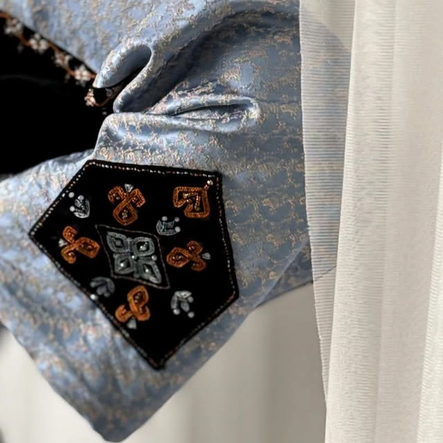 Türkmen fasonlar pombarh fasonlar Fasonlar 2025 fasonlar fason moda modalar Bezen bezen Türkmen fasonlar 2026 Türkmen fasonlar 2025 Türkmen fasonlar 2024 Türkmen fasonlar 2023 turkmenistan türkmenistan turkmen türkmen ashgabat  asgabat aşgabat balkan mary lebap dashoguz dasoguz daşoguz pombarh ponbarhat gulyupek gülýüpek stapel ştapel Gralan Çüýdeşen Abaýa Gadymy Krep Gurultaý 	Keteni Ýüpek Şifon Gipýur Lyon Welwet Atlas Kaşemir Streýç Suzana Ştapel Gülýüpek Pombarh Ýupka Gursakça Aksesuarlar Palto Penjek Okuw eşik Fata Sport eşik Uniforma Nakidka Öýme Şarf kompýuter ýaka ýaglyk Arenda köýnek 2nji el köýnek Taýyn köýnek Matalar Milli lybas milli lybaslar Toý köýnek Toý köýnekler toy koynek toy koynekler gundelik koynekler Gündelik	 
 köýnekler fata koynek Modern taze fason Eskiz koynektm turkmenkoynek türkmenkoynek fason moda moda fasonlar Iş eşik el iş	sada	ýakaly ýakasyz	keşdeli biserli	ýeňli giň nagyşly ýüregi açyk stoýka ýaka ýanly kombinasiýa 	zerli üsti aşak guşakly seçekli gysga ýeňli Ýüpek, Panbarhat (Pombarh) Toý köýnek el iş, keşdeli, ýakaly, ýeňli, giň, zerli 17-25, 26-35 Gara, Goýy-gyzyl, Kümüş yaz