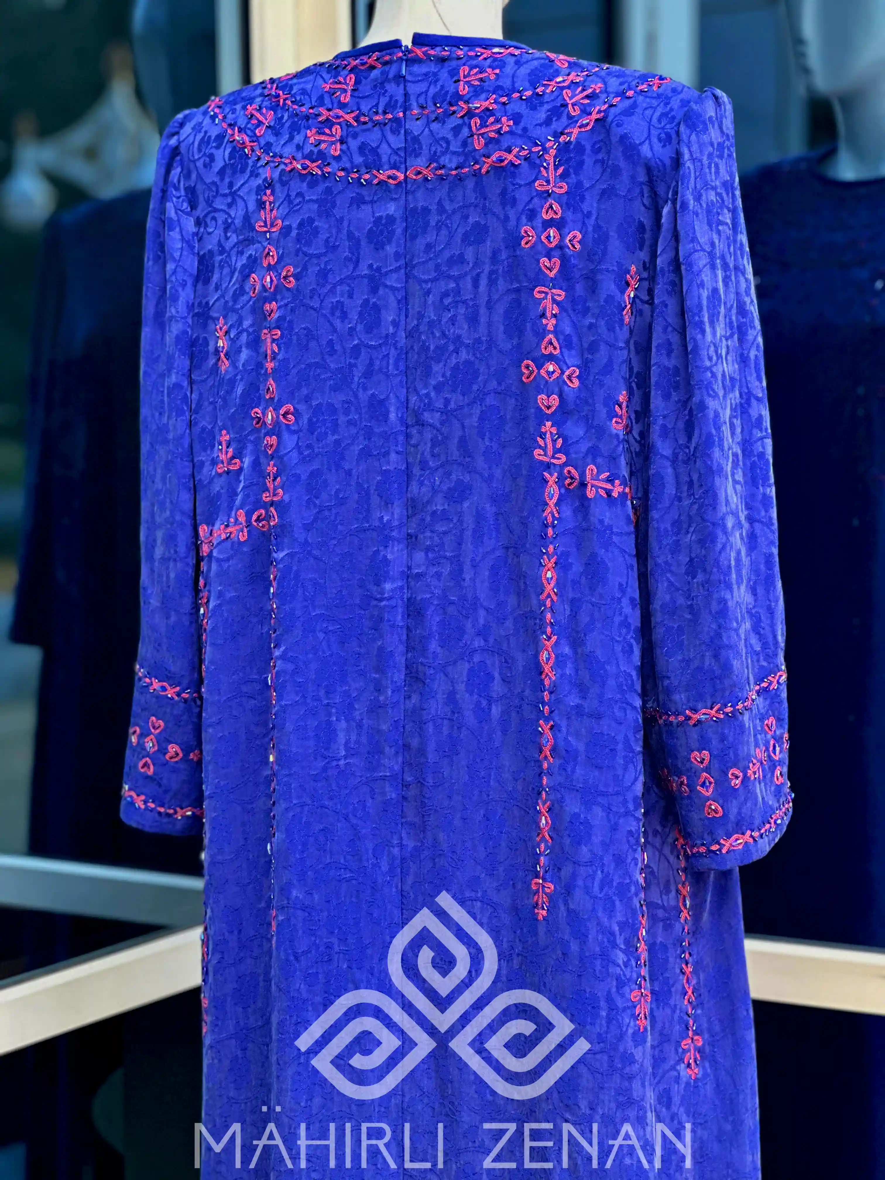 Türkmen fasonlar pombarh fasonlar Fasonlar 2025 fasonlar fason moda modalar Bezen bezen Türkmen fasonlar 2026 Türkmen fasonlar 2025 Türkmen fasonlar 2024 Türkmen fasonlar 2023 turkmenistan türkmenistan turkmen türkmen ashgabat  asgabat aşgabat balkan mary lebap dashoguz dasoguz daşoguz pombarh ponbarhat gulyupek gülýüpek stapel ştapel Gralan Çüýdeşen Abaýa Gadymy Krep Gurultaý 	Keteni Ýüpek Şifon Gipýur Lyon Welwet Atlas Kaşemir Streýç Suzana Ştapel Gülýüpek Pombarh Ýupka Gursakça Aksesuarlar Palto Penjek Okuw eşik Fata Sport eşik Uniforma Nakidka Öýme Şarf kompýuter ýaka ýaglyk Arenda köýnek 2nji el köýnek Taýyn köýnek Matalar Milli lybas milli lybaslar Toý köýnek Toý köýnekler toy koynek toy koynekler gundelik koynekler Gündelik	 
 köýnekler fata koynek Modern taze fason Eskiz koynektm turkmenkoynek türkmenkoynek fason moda moda fasonlar Iş eşik el iş	sada	ýakaly ýakasyz	keşdeli biserli	ýeňli giň nagyşly ýüregi açyk stoýka ýaka ýanly kombinasiýa 	zerli üsti aşak guşakly seçekli gysga ýeňli Gülýüpek Gündelik el iş, sada  Gülgüne, Benewşe, Goýy-gök