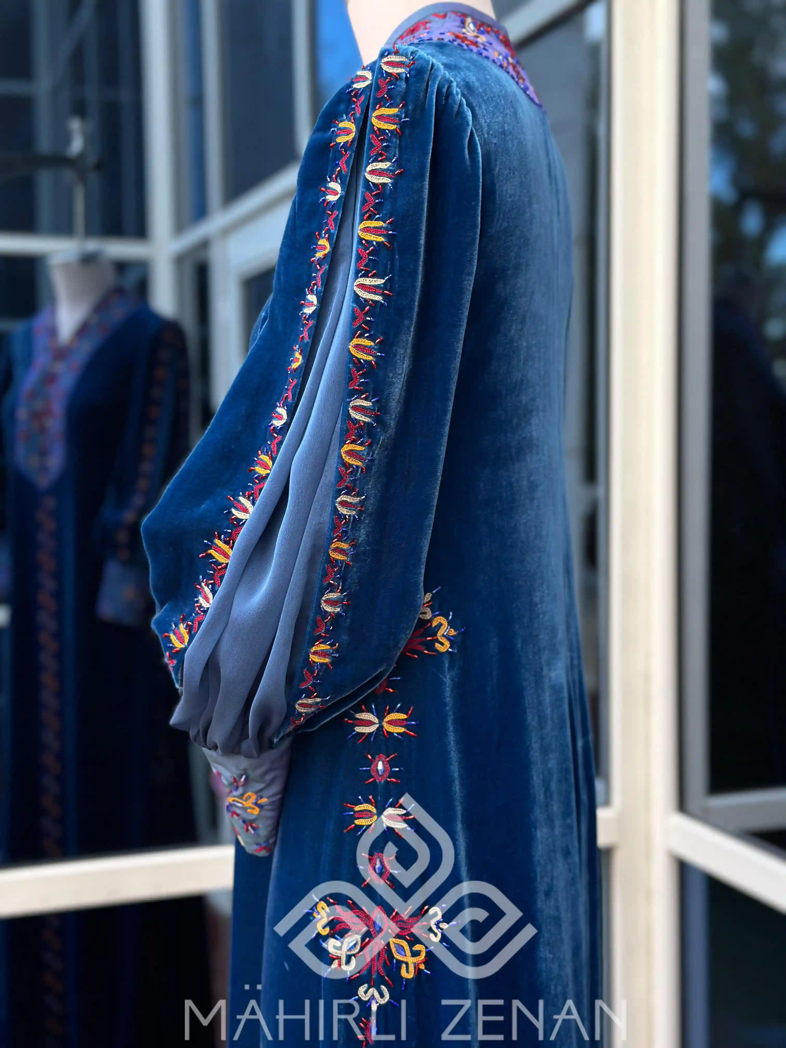 Türkmen fasonlar pombarh fasonlar Fasonlar 2025 fasonlar fason moda modalar Bezen bezen Türkmen fasonlar 2026 Türkmen fasonlar 2025 Türkmen fasonlar 2024 Türkmen fasonlar 2023 turkmenistan türkmenistan turkmen türkmen ashgabat  asgabat aşgabat balkan mary lebap dashoguz dasoguz daşoguz pombarh ponbarhat gulyupek gülýüpek stapel ştapel Gralan Çüýdeşen Abaýa Gadymy Krep Gurultaý 	Keteni Ýüpek Şifon Gipýur Lyon Welwet Atlas Kaşemir Streýç Suzana Ştapel Gülýüpek Pombarh Ýupka Gursakça Aksesuarlar Palto Penjek Okuw eşik Fata Sport eşik Uniforma Nakidka Öýme Şarf kompýuter ýaka ýaglyk Arenda köýnek 2nji el köýnek Taýyn köýnek Matalar Milli lybas milli lybaslar Toý köýnek Toý köýnekler toy koynek toy koynekler gundelik koynekler Gündelik	 
 köýnekler fata koynek Modern taze fason Eskiz koynektm turkmenkoynek türkmenkoynek fason moda moda fasonlar Iş eşik el iş	sada	ýakaly ýakasyz	keşdeli biserli	ýeňli giň nagyşly ýüregi açyk stoýka ýaka ýanly kombinasiýa 	zerli üsti aşak guşakly seçekli gysga ýeňli Keteni, Panbarhat (Pombarh)  el iş, biserli  Bežewyý, Gök, Gyzyl, Mämişi, Goýy-gök