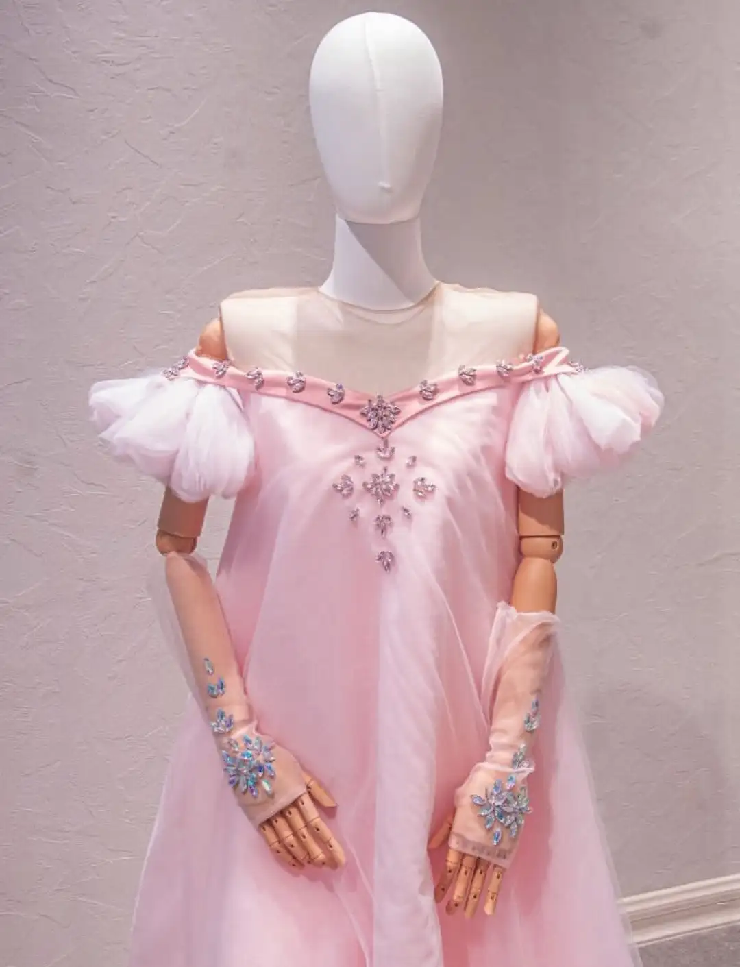 Türkmen fasonlar pombarh fasonlar Fasonlar 2025 fasonlar fason moda modalar Bezen bezen Türkmen fasonlar 2026 Türkmen fasonlar 2025 Türkmen fasonlar 2024 Türkmen fasonlar 2023 turkmenistan türkmenistan turkmen türkmen ashgabat  asgabat aşgabat balkan mary lebap dashoguz dasoguz daşoguz pombarh ponbarhat gulyupek gülýüpek stapel ştapel Gralan Çüýdeşen Abaýa Gadymy Krep Gurultaý 	Keteni Ýüpek Şifon Gipýur Lyon Welwet Atlas Kaşemir Streýç Suzana Ştapel Gülýüpek Pombarh Ýupka Gursakça Aksesuarlar Palto Penjek Okuw eşik Fata Sport eşik Uniforma Nakidka Öýme Şarf kompýuter ýaka ýaglyk Arenda köýnek 2nji el köýnek Taýyn köýnek Matalar Milli lybas milli lybaslar Toý köýnek Toý köýnekler toy koynek toy koynekler gundelik koynekler Gündelik	 
 köýnekler fata koynek Modern taze fason Eskiz koynektm turkmenkoynek türkmenkoynek fason moda moda fasonlar Iş eşik el iş	sada	ýakaly ýakasyz	keşdeli biserli	ýeňli giň nagyşly ýüregi açyk stoýka ýaka ýanly kombinasiýa 	zerli üsti aşak guşakly seçekli gysga ýeňli Toý köýnek, Modern el iş, ýakasyz, gysga ýeňli, giň 12-16 Gülgüne, Pudra yaz, tomus, guyz