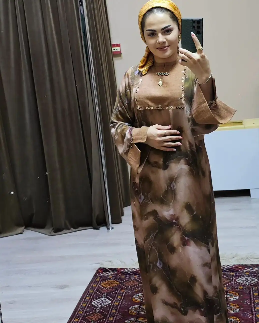 Türkmen fasonlar pombarh fasonlar Fasonlar 2025 fasonlar fason moda modalar Bezen bezen Türkmen fasonlar 2026 Türkmen fasonlar 2025 Türkmen fasonlar 2024 Türkmen fasonlar 2023 turkmenistan türkmenistan turkmen türkmen ashgabat  asgabat aşgabat balkan mary lebap dashoguz dasoguz daşoguz pombarh ponbarhat gulyupek gülýüpek stapel ştapel Gralan Çüýdeşen Abaýa Gadymy Krep Gurultaý 	Keteni Ýüpek Şifon Gipýur Lyon Welwet Atlas Kaşemir Streýç Suzana Ştapel Gülýüpek Pombarh Ýupka Gursakça Aksesuarlar Palto Penjek Okuw eşik Fata Sport eşik Uniforma Nakidka Öýme Şarf kompýuter ýaka ýaglyk Arenda köýnek 2nji el köýnek Taýyn köýnek Matalar Milli lybas milli lybaslar Toý köýnek Toý köýnekler toy koynek toy koynekler gundelik koynekler Gündelik	 
 köýnekler fata koynek Modern taze fason Eskiz koynektm turkmenkoynek türkmenkoynek fason moda moda fasonlar Iş eşik el iş	sada	ýakaly ýakasyz	keşdeli biserli	ýeňli giň nagyşly ýüregi açyk stoýka ýaka ýanly kombinasiýa 	zerli üsti aşak guşakly seçekli gysga ýeňli Lyon, Ştapel Gündelik sada  Goýy-goňur