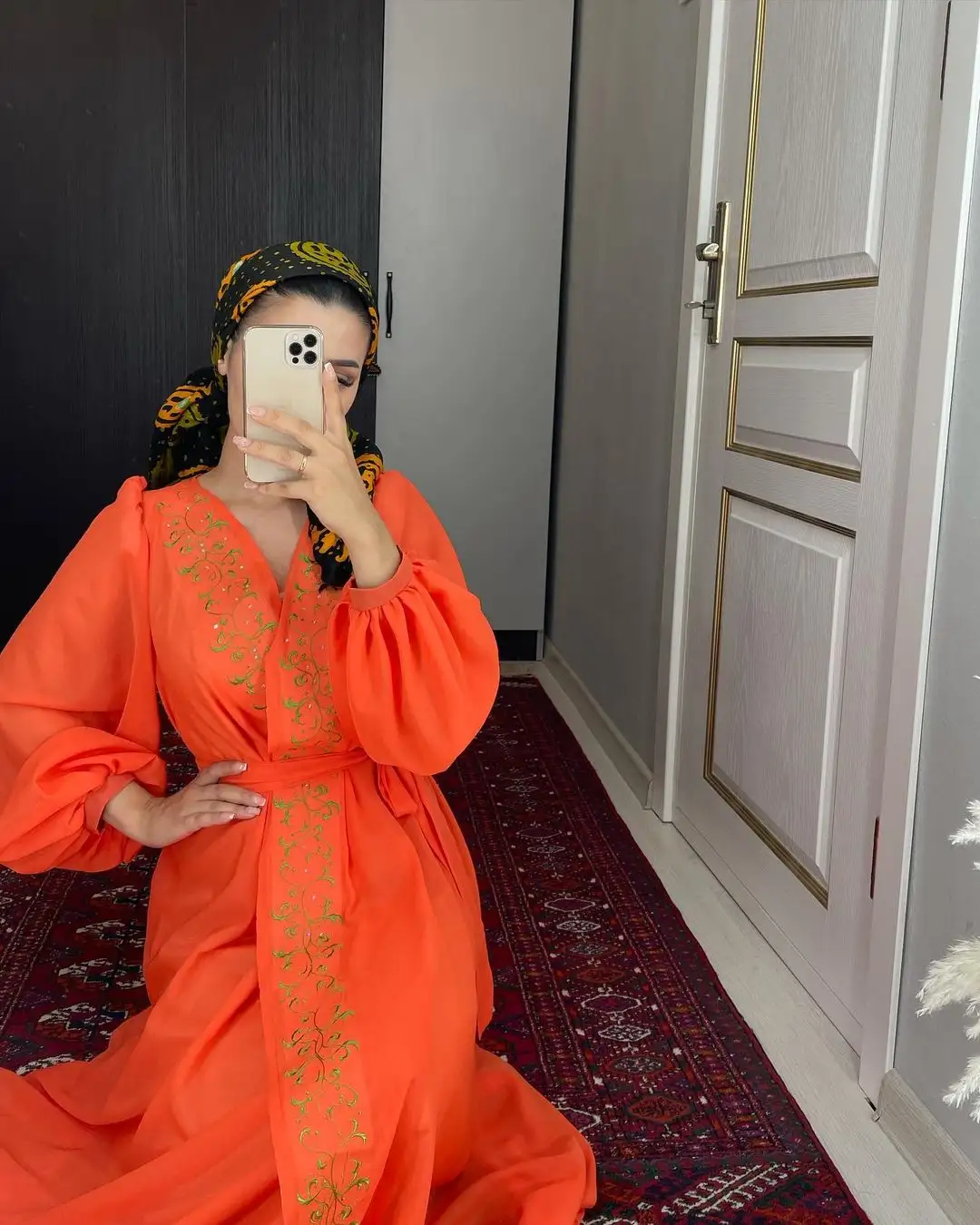 Türkmen fasonlar pombarh fasonlar Fasonlar 2025 fasonlar fason moda modalar Bezen bezen Türkmen fasonlar 2026 Türkmen fasonlar 2025 Türkmen fasonlar 2024 Türkmen fasonlar 2023 turkmenistan türkmenistan turkmen türkmen ashgabat  asgabat aşgabat balkan mary lebap dashoguz dasoguz daşoguz pombarh ponbarhat gulyupek gülýüpek stapel ştapel Gralan Çüýdeşen Abaýa Gadymy Krep Gurultaý 	Keteni Ýüpek Şifon Gipýur Lyon Welwet Atlas Kaşemir Streýç Suzana Ştapel Gülýüpek Pombarh Ýupka Gursakça Aksesuarlar Palto Penjek Okuw eşik Fata Sport eşik Uniforma Nakidka Öýme Şarf kompýuter ýaka ýaglyk Arenda köýnek 2nji el köýnek Taýyn köýnek Matalar Milli lybas milli lybaslar Toý köýnek Toý köýnekler toy koynek toy koynekler gundelik koynekler Gündelik	 
 köýnekler fata koynek Modern taze fason Eskiz koynektm turkmenkoynek türkmenkoynek fason moda moda fasonlar Iş eşik el iş	sada	ýakaly ýakasyz	keşdeli biserli	ýeňli giň nagyşly ýüregi açyk stoýka ýaka ýanly kombinasiýa 	zerli üsti aşak guşakly seçekli gysga ýeňli Şifon Toý köýnek sada  Ýaşyl, Gyzyl