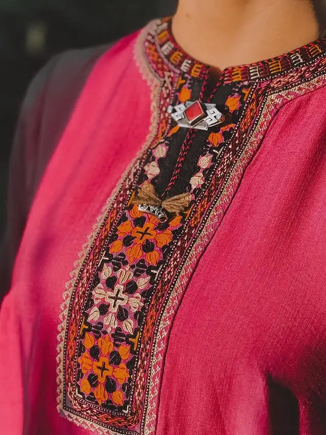 Türkmen fasonlar pombarh fasonlar Fasonlar 2025 fasonlar fason moda modalar Bezen bezen Türkmen fasonlar 2026 Türkmen fasonlar 2025 Türkmen fasonlar 2024 Türkmen fasonlar 2023 turkmenistan türkmenistan turkmen türkmen ashgabat  asgabat aşgabat balkan mary lebap dashoguz dasoguz daşoguz pombarh ponbarhat gulyupek gülýüpek stapel ştapel Gralan Çüýdeşen Abaýa Gadymy Krep Gurultaý 	Keteni Ýüpek Şifon Gipýur Lyon Welwet Atlas Kaşemir Streýç Suzana Ştapel Gülýüpek Pombarh Ýupka Gursakça Aksesuarlar Palto Penjek Okuw eşik Fata Sport eşik Uniforma Nakidka Öýme Şarf kompýuter ýaka ýaglyk Arenda köýnek 2nji el köýnek Taýyn köýnek Matalar Milli lybas milli lybaslar Toý köýnek Toý köýnekler toy koynek toy koynekler gundelik koynekler Gündelik	 
 köýnekler fata koynek Modern taze fason Eskiz koynektm turkmenkoynek türkmenkoynek fason moda moda fasonlar Iş eşik el iş	sada	ýakaly ýakasyz	keşdeli biserli	ýeňli giň nagyşly ýüregi açyk stoýka ýaka ýanly kombinasiýa 	zerli üsti aşak guşakly seçekli gysga ýeňli 