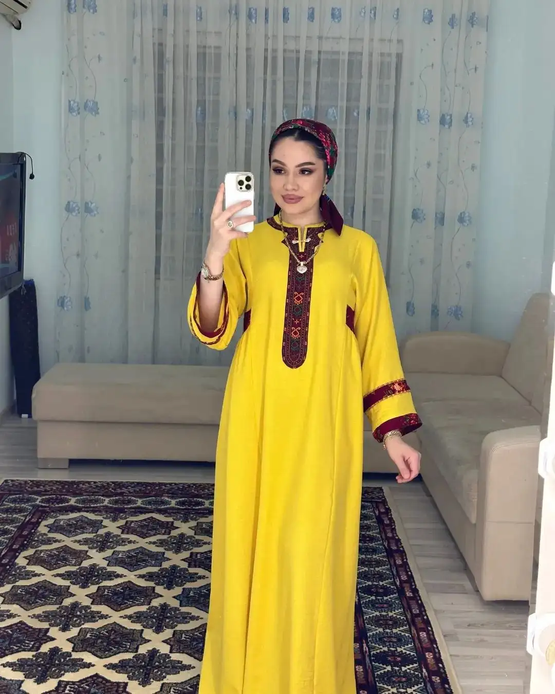 Türkmen fasonlar pombarh fasonlar Fasonlar 2025 fasonlar fason moda modalar Bezen bezen Türkmen fasonlar 2026 Türkmen fasonlar 2025 Türkmen fasonlar 2024 Türkmen fasonlar 2023 turkmenistan türkmenistan turkmen türkmen ashgabat  asgabat aşgabat balkan mary lebap dashoguz dasoguz daşoguz pombarh ponbarhat gulyupek gülýüpek stapel ştapel Gralan Çüýdeşen Abaýa Gadymy Krep Gurultaý 	Keteni Ýüpek Şifon Gipýur Lyon Welwet Atlas Kaşemir Streýç Suzana Ştapel Gülýüpek Pombarh Ýupka Gursakça Aksesuarlar Palto Penjek Okuw eşik Fata Sport eşik Uniforma Nakidka Öýme Şarf kompýuter ýaka ýaglyk Arenda köýnek 2nji el köýnek Taýyn köýnek Matalar Milli lybas milli lybaslar Toý köýnek Toý köýnekler toy koynek toy koynekler gundelik koynekler Gündelik	 
 köýnekler fata koynek Modern taze fason Eskiz koynektm turkmenkoynek türkmenkoynek fason moda moda fasonlar Iş eşik el iş	sada	ýakaly ýakasyz	keşdeli biserli	ýeňli giň nagyşly ýüregi açyk stoýka ýaka ýanly kombinasiýa 	zerli üsti aşak guşakly seçekli gysga ýeňli Lyon  el iş, ýakaly, ýüregi açyk, giň, kombinasiýa  Sary