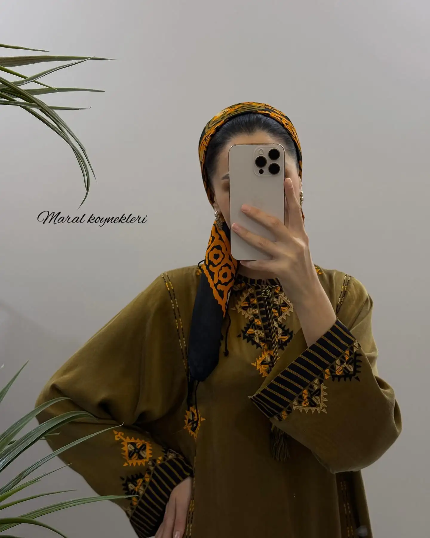 Türkmen fasonlar pombarh fasonlar Fasonlar 2025 fasonlar fason moda modalar Bezen bezen Türkmen fasonlar 2026 Türkmen fasonlar 2025 Türkmen fasonlar 2024 Türkmen fasonlar 2023 turkmenistan türkmenistan turkmen türkmen ashgabat  asgabat aşgabat balkan mary lebap dashoguz dasoguz daşoguz pombarh ponbarhat gulyupek gülýüpek stapel ştapel Gralan Çüýdeşen Abaýa Gadymy Krep Gurultaý 	Keteni Ýüpek Şifon Gipýur Lyon Welwet Atlas Kaşemir Streýç Suzana Ştapel Gülýüpek Pombarh Ýupka Gursakça Aksesuarlar Palto Penjek Okuw eşik Fata Sport eşik Uniforma Nakidka Öýme Şarf kompýuter ýaka ýaglyk Arenda köýnek 2nji el köýnek Taýyn köýnek Matalar Milli lybas milli lybaslar Toý köýnek Toý köýnekler toy koynek toy koynekler gundelik koynekler Gündelik	 
 köýnekler fata koynek Modern taze fason Eskiz koynektm turkmenkoynek türkmenkoynek fason moda moda fasonlar Iş eşik el iş	sada	ýakaly ýakasyz	keşdeli biserli	ýeňli giň nagyşly ýüregi açyk stoýka ýaka ýanly kombinasiýa 	zerli üsti aşak guşakly seçekli gysga ýeňli Gülýüpek Toý köýnek, Gündelik el iş, keşdeli, ýakaly, ýanly, ýeňli, giň, nagyşly 17-25, 26-35, 35+ Altyn