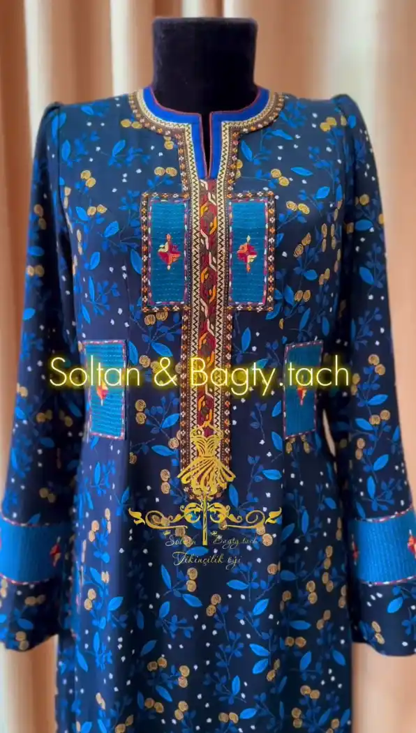 Türkmen fasonlar pombarh fasonlar Fasonlar 2025 fasonlar fason moda modalar Bezen bezen Türkmen fasonlar 2026 Türkmen fasonlar 2025 Türkmen fasonlar 2024 Türkmen fasonlar 2023 turkmenistan türkmenistan turkmen türkmen ashgabat  asgabat aşgabat balkan mary lebap dashoguz dasoguz daşoguz pombarh ponbarhat gulyupek gülýüpek stapel ştapel Gralan Çüýdeşen Abaýa Gadymy Krep Gurultaý 	Keteni Ýüpek Şifon Gipýur Lyon Welwet Atlas Kaşemir Streýç Suzana Ştapel Gülýüpek Pombarh Ýupka Gursakça Aksesuarlar Palto Penjek Okuw eşik Fata Sport eşik Uniforma Nakidka Öýme Şarf kompýuter ýaka ýaglyk Arenda köýnek 2nji el köýnek Taýyn köýnek Matalar Milli lybas milli lybaslar Toý köýnek Toý köýnekler toy koynek toy koynekler gundelik koynekler Gündelik	 
 köýnekler fata koynek Modern taze fason Eskiz koynektm turkmenkoynek türkmenkoynek fason moda moda fasonlar Iş eşik el iş	sada	ýakaly ýakasyz	keşdeli biserli	ýeňli giň nagyşly ýüregi açyk stoýka ýaka ýanly kombinasiýa 	zerli üsti aşak guşakly seçekli gysga ýeňli Ştapel, Gülýüpek Gündelik ýakaly, ýeňli, giň 17-25, 26-35 Goýy-gök yaz, tomus, guyz