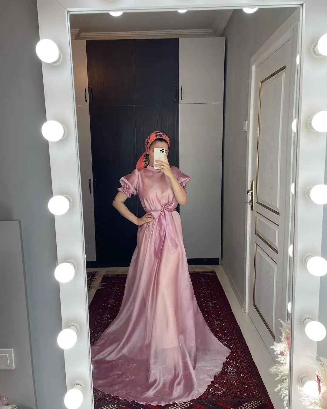 Türkmen fasonlar pombarh fasonlar Fasonlar 2025 fasonlar fason moda modalar Bezen bezen Türkmen fasonlar 2026 Türkmen fasonlar 2025 Türkmen fasonlar 2024 Türkmen fasonlar 2023 turkmenistan türkmenistan turkmen türkmen ashgabat  asgabat aşgabat balkan mary lebap dashoguz dasoguz daşoguz pombarh ponbarhat gulyupek gülýüpek stapel ştapel Gralan Çüýdeşen Abaýa Gadymy Krep Gurultaý 	Keteni Ýüpek Şifon Gipýur Lyon Welwet Atlas Kaşemir Streýç Suzana Ştapel Gülýüpek Pombarh Ýupka Gursakça Aksesuarlar Palto Penjek Okuw eşik Fata Sport eşik Uniforma Nakidka Öýme Şarf kompýuter ýaka ýaglyk Arenda köýnek 2nji el köýnek Taýyn köýnek Matalar Milli lybas milli lybaslar Toý köýnek Toý köýnekler toy koynek toy koynekler gundelik koynekler Gündelik	 
 köýnekler fata koynek Modern taze fason Eskiz koynektm turkmenkoynek türkmenkoynek fason moda moda fasonlar Iş eşik el iş	sada	ýakaly ýakasyz	keşdeli biserli	ýeňli giň nagyşly ýüregi açyk stoýka ýaka ýanly kombinasiýa 	zerli üsti aşak guşakly seçekli gysga ýeňli Şifon Toý köýnek, Modern sada, ýakasyz, gysga ýeňli, guşakly  Gök, Gülgüne, Goňur