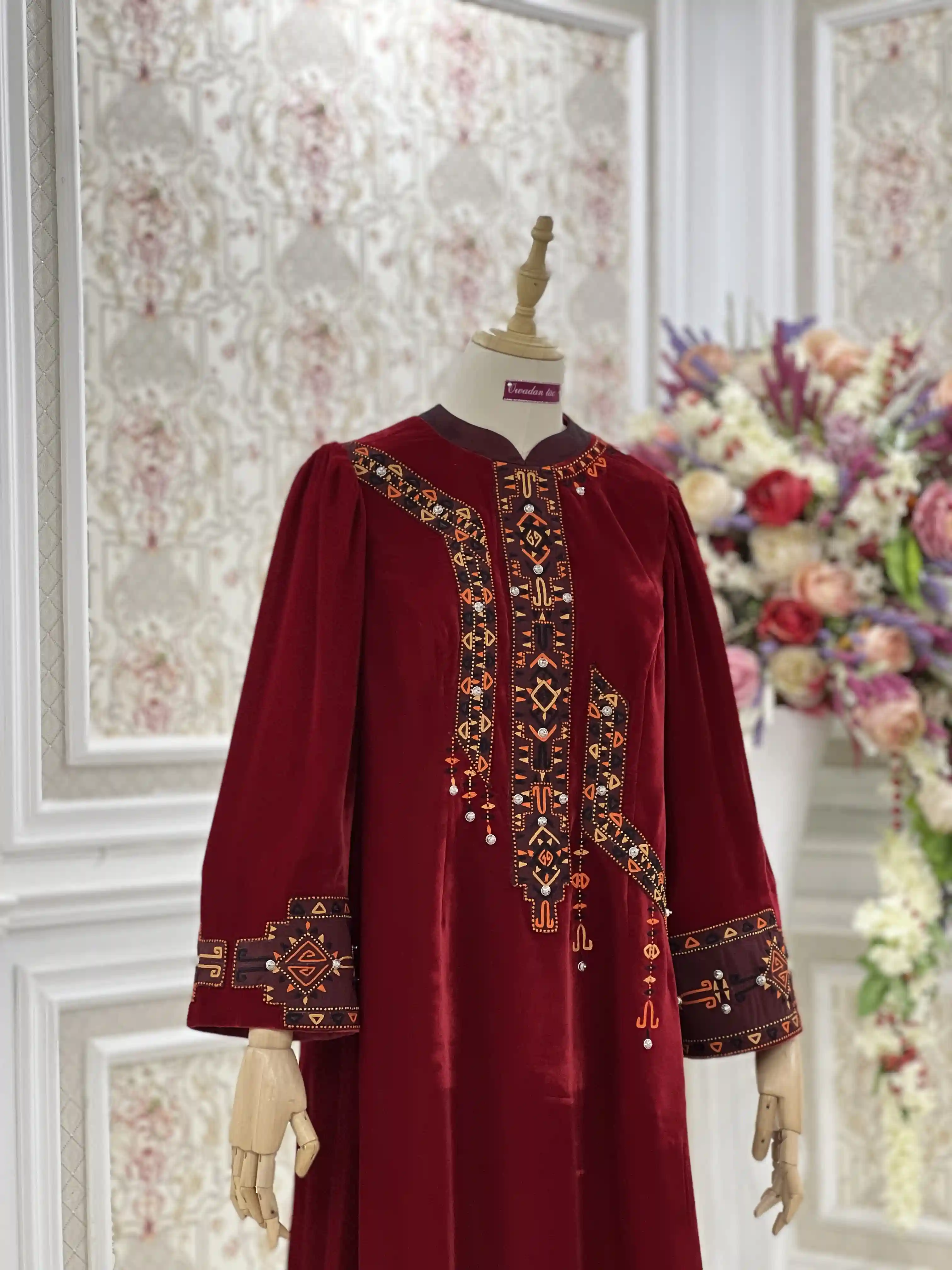 Türkmen fasonlar pombarh fasonlar Fasonlar 2025 fasonlar fason moda modalar Bezen bezen Türkmen fasonlar 2026 Türkmen fasonlar 2025 Türkmen fasonlar 2024 Türkmen fasonlar 2023 turkmenistan türkmenistan turkmen türkmen ashgabat  asgabat aşgabat balkan mary lebap dashoguz dasoguz daşoguz pombarh ponbarhat gulyupek gülýüpek stapel ştapel Gralan Çüýdeşen Abaýa Gadymy Krep Gurultaý 	Keteni Ýüpek Şifon Gipýur Lyon Welwet Atlas Kaşemir Streýç Suzana Ştapel Gülýüpek Pombarh Ýupka Gursakça Aksesuarlar Palto Penjek Okuw eşik Fata Sport eşik Uniforma Nakidka Öýme Şarf kompýuter ýaka ýaglyk Arenda köýnek 2nji el köýnek Taýyn köýnek Matalar Milli lybas milli lybaslar Toý köýnek Toý köýnekler toy koynek toy koynekler gundelik koynekler Gündelik	 
 köýnekler fata koynek Modern taze fason Eskiz koynektm turkmenkoynek türkmenkoynek fason moda moda fasonlar Iş eşik el iş	sada	ýakaly ýakasyz	keşdeli biserli	ýeňli giň nagyşly ýüregi açyk stoýka ýaka ýanly kombinasiýa 	zerli üsti aşak guşakly seçekli gysga ýeňli Toý köýnek el iş, sada  Gyzyl