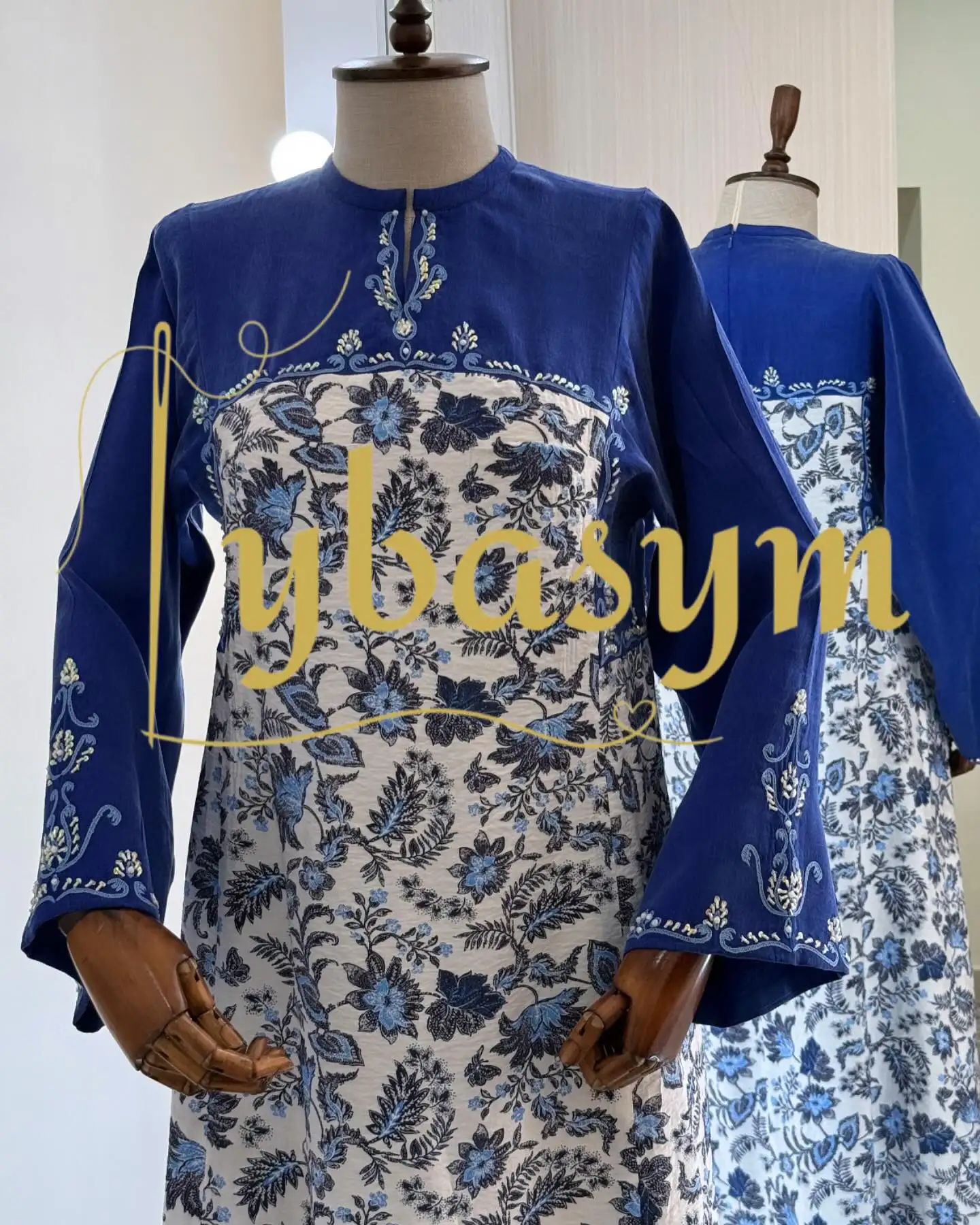 Türkmen fasonlar pombarh fasonlar Fasonlar 2025 fasonlar fason moda modalar Bezen bezen Türkmen fasonlar 2026 Türkmen fasonlar 2025 Türkmen fasonlar 2024 Türkmen fasonlar 2023 turkmenistan türkmenistan turkmen türkmen ashgabat  asgabat aşgabat balkan mary lebap dashoguz dasoguz daşoguz pombarh ponbarhat gulyupek gülýüpek stapel ştapel Gralan Çüýdeşen Abaýa Gadymy Krep Gurultaý 	Keteni Ýüpek Şifon Gipýur Lyon Welwet Atlas Kaşemir Streýç Suzana Ştapel Gülýüpek Pombarh Ýupka Gursakça Aksesuarlar Palto Penjek Okuw eşik Fata Sport eşik Uniforma Nakidka Öýme Şarf kompýuter ýaka ýaglyk Arenda köýnek 2nji el köýnek Taýyn köýnek Matalar Milli lybas milli lybaslar Toý köýnek Toý köýnekler toy koynek toy koynekler gundelik koynekler Gündelik	 
 köýnekler fata koynek Modern taze fason Eskiz koynektm turkmenkoynek türkmenkoynek fason moda moda fasonlar Iş eşik el iş	sada	ýakaly ýakasyz	keşdeli biserli	ýeňli giň nagyşly ýüregi açyk stoýka ýaka ýanly kombinasiýa 	zerli üsti aşak guşakly seçekli gysga ýeňli Lyon Toý köýnek, Gündelik el iş, sada, ýakaly, ýeňli 17-25 Ak, Goýy-gök