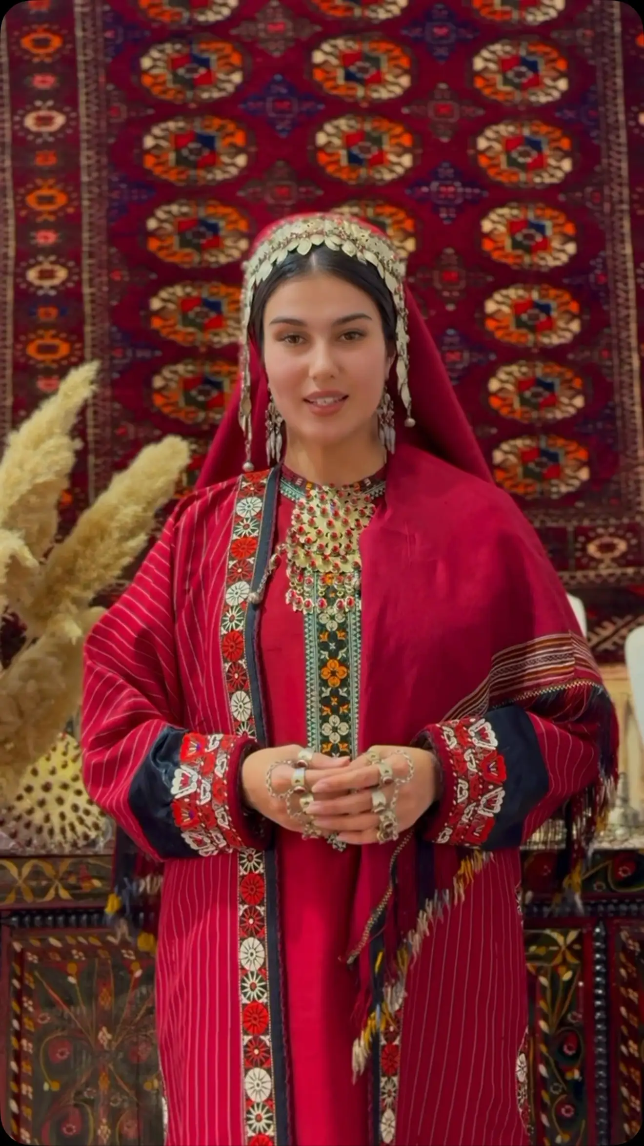 Türkmen fasonlar pombarh fasonlar Fasonlar 2025 fasonlar fason moda modalar Bezen bezen Türkmen fasonlar 2026 Türkmen fasonlar 2025 Türkmen fasonlar 2024 Türkmen fasonlar 2023 turkmenistan türkmenistan turkmen türkmen ashgabat  asgabat aşgabat balkan mary lebap dashoguz dasoguz daşoguz pombarh ponbarhat gulyupek gülýüpek stapel ştapel Gralan Çüýdeşen Abaýa Gadymy Krep Gurultaý 	Keteni Ýüpek Şifon Gipýur Lyon Welwet Atlas Kaşemir Streýç Suzana Ştapel Gülýüpek Pombarh Ýupka Gursakça Aksesuarlar Palto Penjek Okuw eşik Fata Sport eşik Uniforma Nakidka Öýme Şarf kompýuter ýaka ýaglyk Arenda köýnek 2nji el köýnek Taýyn köýnek Matalar Milli lybas milli lybaslar Toý köýnek Toý köýnekler toy koynek toy koynekler gundelik koynekler Gündelik	 
 köýnekler fata koynek Modern taze fason Eskiz koynektm turkmenkoynek türkmenkoynek fason moda moda fasonlar Iş eşik el iş	sada	ýakaly ýakasyz	keşdeli biserli	ýeňli giň nagyşly ýüregi açyk stoýka ýaka ýanly kombinasiýa 	zerli üsti aşak guşakly seçekli gysga ýeňli Toý köýnek, Milli lybas el iş  Goýy-gyzyl