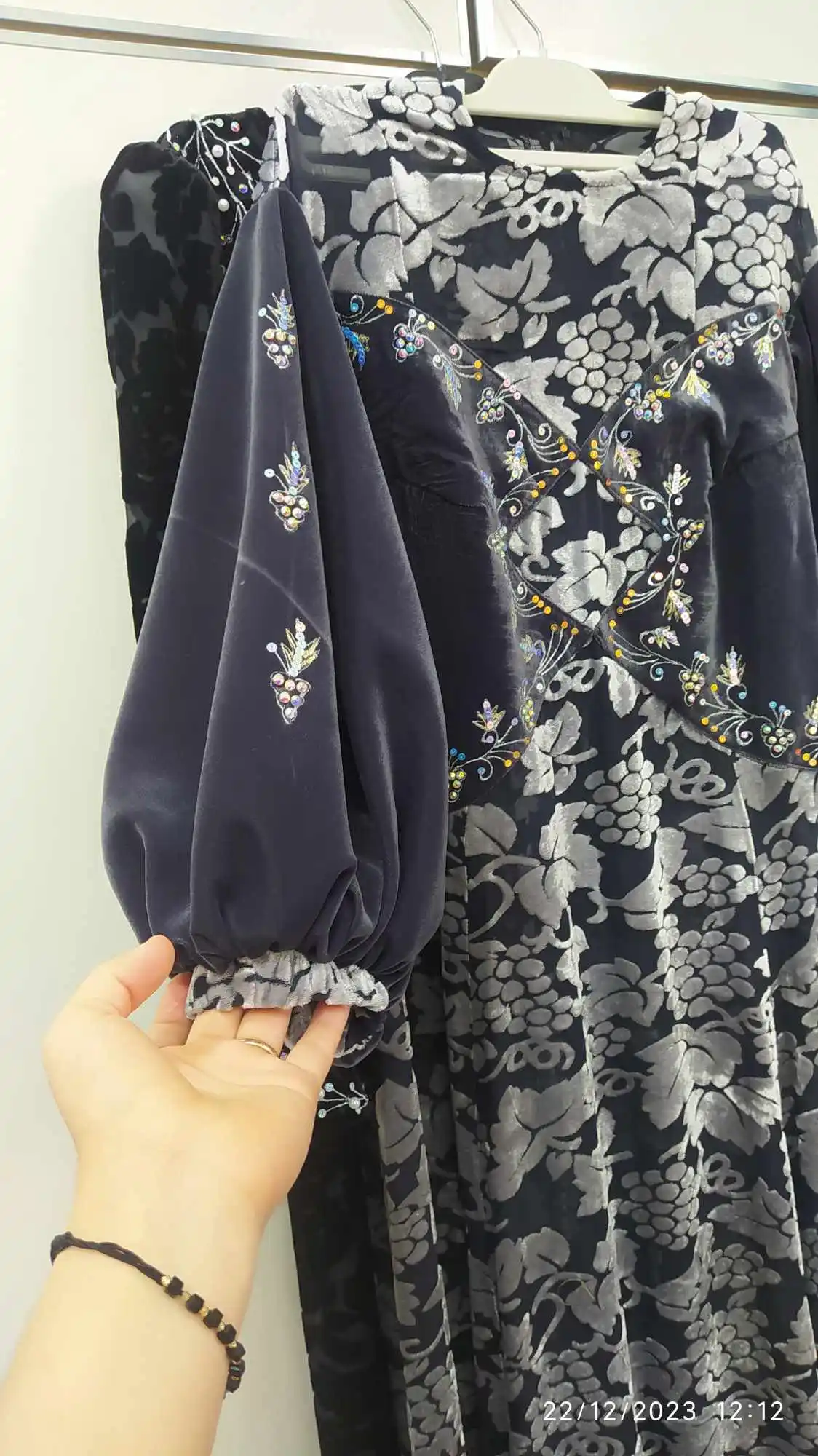 Türkmen fasonlar pombarh fasonlar Fasonlar 2025 fasonlar fason moda modalar Bezen bezen Türkmen fasonlar 2026 Türkmen fasonlar 2025 Türkmen fasonlar 2024 Türkmen fasonlar 2023 turkmenistan türkmenistan turkmen türkmen ashgabat  asgabat aşgabat balkan mary lebap dashoguz dasoguz daşoguz pombarh ponbarhat gulyupek gülýüpek stapel ştapel Gralan Çüýdeşen Abaýa Gadymy Krep Gurultaý 	Keteni Ýüpek Şifon Gipýur Lyon Welwet Atlas Kaşemir Streýç Suzana Ştapel Gülýüpek Pombarh Ýupka Gursakça Aksesuarlar Palto Penjek Okuw eşik Fata Sport eşik Uniforma Nakidka Öýme Şarf kompýuter ýaka ýaglyk Arenda köýnek 2nji el köýnek Taýyn köýnek Matalar Milli lybas milli lybaslar Toý köýnek Toý köýnekler toy koynek toy koynekler gundelik koynekler Gündelik	 
 köýnekler fata koynek Modern taze fason Eskiz koynektm turkmenkoynek türkmenkoynek fason moda moda fasonlar Iş eşik el iş	sada	ýakaly ýakasyz	keşdeli biserli	ýeňli giň nagyşly ýüregi açyk stoýka ýaka ýanly kombinasiýa 	zerli üsti aşak guşakly seçekli gysga ýeňli Panbarhat (Pombarh)