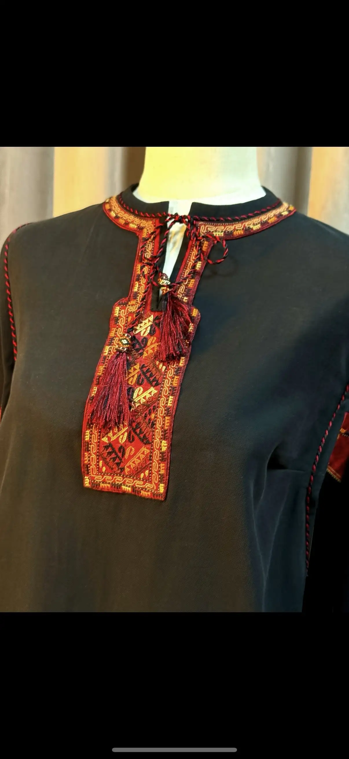 Türkmen fasonlar pombarh fasonlar Fasonlar 2025 fasonlar fason moda modalar Bezen bezen Türkmen fasonlar 2026 Türkmen fasonlar 2025 Türkmen fasonlar 2024 Türkmen fasonlar 2023 turkmenistan türkmenistan turkmen türkmen ashgabat  asgabat aşgabat balkan mary lebap dashoguz dasoguz daşoguz pombarh ponbarhat gulyupek gülýüpek stapel ştapel Gralan Çüýdeşen Abaýa Gadymy Krep Gurultaý 	Keteni Ýüpek Şifon Gipýur Lyon Welwet Atlas Kaşemir Streýç Suzana Ştapel Gülýüpek Pombarh Ýupka Gursakça Aksesuarlar Palto Penjek Okuw eşik Fata Sport eşik Uniforma Nakidka Öýme Şarf kompýuter ýaka ýaglyk Arenda köýnek 2nji el köýnek Taýyn köýnek Matalar Milli lybas milli lybaslar Toý köýnek Toý köýnekler toy koynek toy koynekler gundelik koynekler Gündelik	 
 köýnekler fata koynek Modern taze fason Eskiz koynektm turkmenkoynek türkmenkoynek fason moda moda fasonlar Iş eşik el iş	sada	ýakaly ýakasyz	keşdeli biserli	ýeňli giň nagyşly ýüregi açyk stoýka ýaka ýanly kombinasiýa 	zerli üsti aşak guşakly seçekli gysga ýeňli Gündelik, Modern, Milli lybas keşdeli 17-25, 26-35, 35+ Gara, Çal, Goýy-çal yaz, tomus Taýyn köýnek, Ýupka