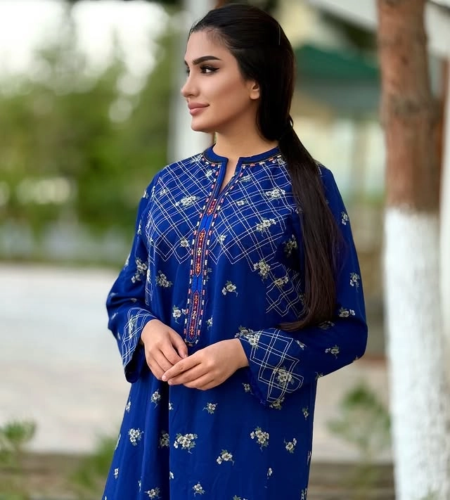 Türkmen fasonlar pombarh fasonlar Fasonlar 2025 fasonlar fason moda modalar Bezen bezen Türkmen fasonlar 2026 Türkmen fasonlar 2025 Türkmen fasonlar 2024 Türkmen fasonlar 2023 turkmenistan türkmenistan turkmen türkmen ashgabat  asgabat aşgabat balkan mary lebap dashoguz dasoguz daşoguz pombarh ponbarhat gulyupek gülýüpek stapel ştapel Gralan Çüýdeşen Abaýa Gadymy Krep Gurultaý 	Keteni Ýüpek Şifon Gipýur Lyon Welwet Atlas Kaşemir Streýç Suzana Ştapel Gülýüpek Pombarh Ýupka Gursakça Aksesuarlar Palto Penjek Okuw eşik Fata Sport eşik Uniforma Nakidka Öýme Şarf kompýuter ýaka ýaglyk Arenda köýnek 2nji el köýnek Taýyn köýnek Matalar Milli lybas milli lybaslar Toý köýnek Toý köýnekler toy koynek toy koynekler gundelik koynekler Gündelik	 
 köýnekler fata koynek Modern taze fason Eskiz koynektm turkmenkoynek türkmenkoynek fason moda moda fasonlar Iş eşik el iş	sada	ýakaly ýakasyz	keşdeli biserli	ýeňli giň nagyşly ýüregi açyk stoýka ýaka ýanly kombinasiýa 	zerli üsti aşak guşakly seçekli gysga ýeňli Ştapel Gündelik ýakaly, ýeňli, giň 17-25, 26-35 Goýy-gök yaz, tomus, guyz, gysh