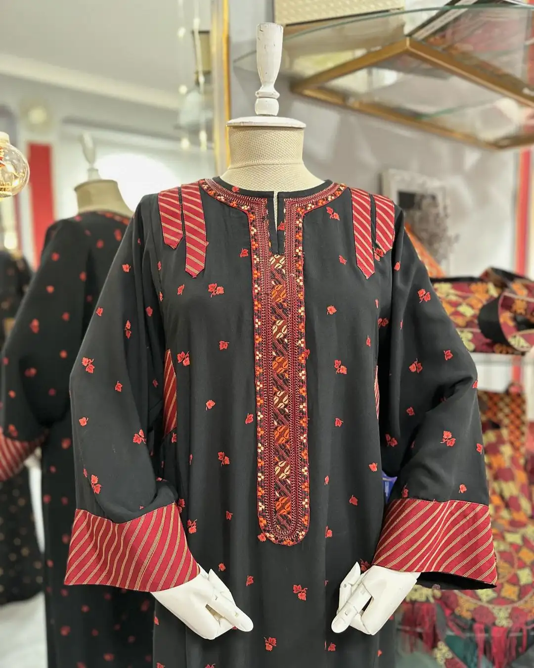 Türkmen fasonlar pombarh fasonlar Fasonlar 2025 fasonlar fason moda modalar Bezen bezen Türkmen fasonlar 2026 Türkmen fasonlar 2025 Türkmen fasonlar 2024 Türkmen fasonlar 2023 turkmenistan türkmenistan turkmen türkmen ashgabat  asgabat aşgabat balkan mary lebap dashoguz dasoguz daşoguz pombarh ponbarhat gulyupek gülýüpek stapel ştapel Gralan Çüýdeşen Abaýa Gadymy Krep Gurultaý 	Keteni Ýüpek Şifon Gipýur Lyon Welwet Atlas Kaşemir Streýç Suzana Ştapel Gülýüpek Pombarh Ýupka Gursakça Aksesuarlar Palto Penjek Okuw eşik Fata Sport eşik Uniforma Nakidka Öýme Şarf kompýuter ýaka ýaglyk Arenda köýnek 2nji el köýnek Taýyn köýnek Matalar Milli lybas milli lybaslar Toý köýnek Toý köýnekler toy koynek toy koynekler gundelik koynekler Gündelik	 
 köýnekler fata koynek Modern taze fason Eskiz koynektm turkmenkoynek türkmenkoynek fason moda moda fasonlar Iş eşik el iş	sada	ýakaly ýakasyz	keşdeli biserli	ýeňli giň nagyşly ýüregi açyk stoýka ýaka ýanly kombinasiýa 	zerli üsti aşak guşakly seçekli gysga ýeňli Ştapel Gündelik sada  Gara, Gök, Ýaşyl, Benewşe, Goýy-gök, Goýy-ýaşyl, Altyn  Taýyn köýnek