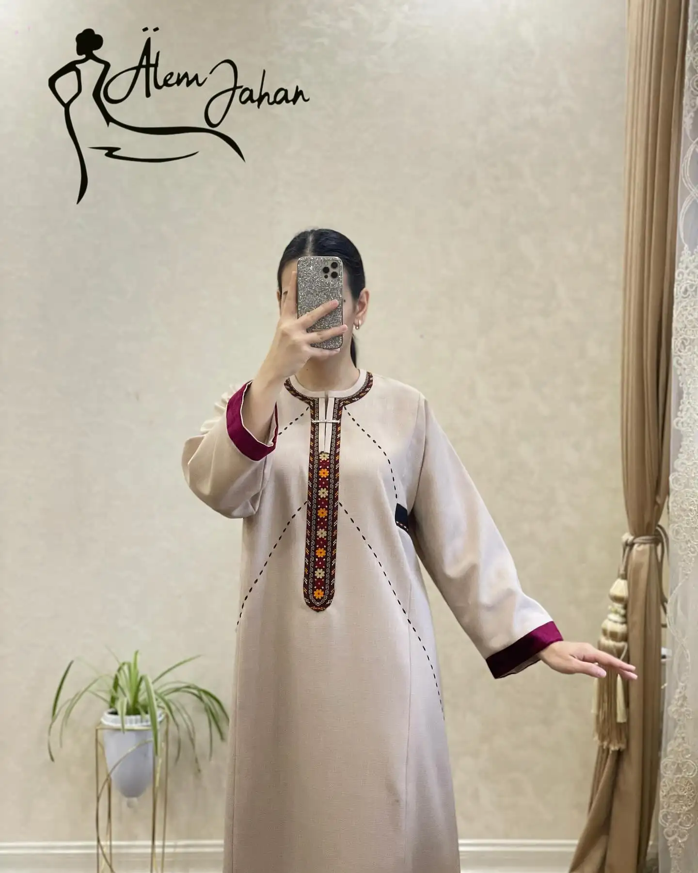 Türkmen fasonlar pombarh fasonlar Fasonlar 2025 fasonlar fason moda modalar Bezen bezen Türkmen fasonlar 2026 Türkmen fasonlar 2025 Türkmen fasonlar 2024 Türkmen fasonlar 2023 turkmenistan türkmenistan turkmen türkmen ashgabat  asgabat aşgabat balkan mary lebap dashoguz dasoguz daşoguz pombarh ponbarhat gulyupek gülýüpek stapel ştapel Gralan Çüýdeşen Abaýa Gadymy Krep Gurultaý 	Keteni Ýüpek Şifon Gipýur Lyon Welwet Atlas Kaşemir Streýç Suzana Ştapel Gülýüpek Pombarh Ýupka Gursakça Aksesuarlar Palto Penjek Okuw eşik Fata Sport eşik Uniforma Nakidka Öýme Şarf kompýuter ýaka ýaglyk Arenda köýnek 2nji el köýnek Taýyn köýnek Matalar Milli lybas milli lybaslar Toý köýnek Toý köýnekler toy koynek toy koynekler gundelik koynekler Gündelik	 
 köýnekler fata koynek Modern taze fason Eskiz koynektm turkmenkoynek türkmenkoynek fason moda moda fasonlar Iş eşik el iş	sada	ýakaly ýakasyz	keşdeli biserli	ýeňli giň nagyşly ýüregi açyk stoýka ýaka ýanly kombinasiýa 	zerli üsti aşak guşakly seçekli gysga ýeňli Lyon Toý köýnek el iş, keşdeli, sada, ýakaly  Bežewyý