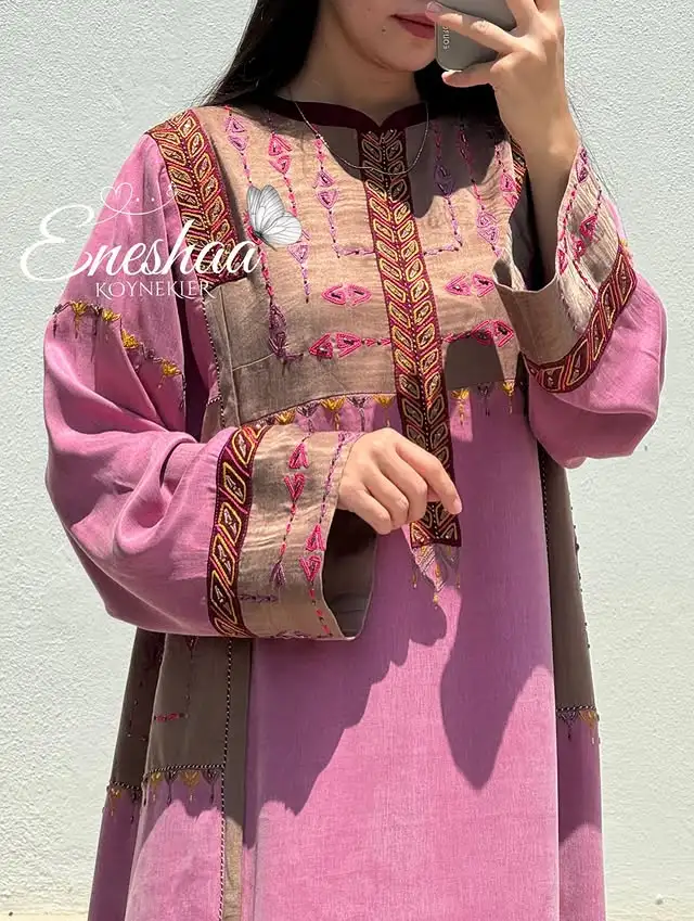 Türkmen fasonlar pombarh fasonlar Fasonlar 2025 fasonlar fason moda modalar Bezen bezen Türkmen fasonlar 2026 Türkmen fasonlar 2025 Türkmen fasonlar 2024 Türkmen fasonlar 2023 turkmenistan türkmenistan turkmen türkmen ashgabat  asgabat aşgabat balkan mary lebap dashoguz dasoguz daşoguz pombarh ponbarhat gulyupek gülýüpek stapel ştapel Gralan Çüýdeşen Abaýa Gadymy Krep Gurultaý 	Keteni Ýüpek Şifon Gipýur Lyon Welwet Atlas Kaşemir Streýç Suzana Ştapel Gülýüpek Pombarh Ýupka Gursakça Aksesuarlar Palto Penjek Okuw eşik Fata Sport eşik Uniforma Nakidka Öýme Şarf kompýuter ýaka ýaglyk Arenda köýnek 2nji el köýnek Taýyn köýnek Matalar Milli lybas milli lybaslar Toý köýnek Toý köýnekler toy koynek toy koynekler gundelik koynekler Gündelik	 
 köýnekler fata koynek Modern taze fason Eskiz koynektm turkmenkoynek türkmenkoynek fason moda moda fasonlar Iş eşik el iş	sada	ýakaly ýakasyz	keşdeli biserli	ýeňli giň nagyşly ýüregi açyk stoýka ýaka ýanly kombinasiýa 	zerli üsti aşak guşakly seçekli gysga ýeňli Gülýüpek Gündelik, Iş eşik el iş, ýakaly, ýanly, ýeňli, giň 26-35, 35+ Gülgüne, Goňur yaz, tomus, guyz