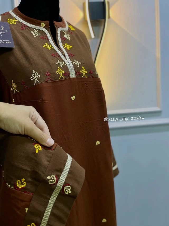 Türkmen fasonlar pombarh fasonlar Fasonlar 2025 fasonlar fason moda modalar Bezen bezen Türkmen fasonlar 2026 Türkmen fasonlar 2025 Türkmen fasonlar 2024 Türkmen fasonlar 2023 turkmenistan türkmenistan turkmen türkmen ashgabat  asgabat aşgabat balkan mary lebap dashoguz dasoguz daşoguz pombarh ponbarhat gulyupek gülýüpek stapel ştapel Gralan Çüýdeşen Abaýa Gadymy Krep Gurultaý 	Keteni Ýüpek Şifon Gipýur Lyon Welwet Atlas Kaşemir Streýç Suzana Ştapel Gülýüpek Pombarh Ýupka Gursakça Aksesuarlar Palto Penjek Okuw eşik Fata Sport eşik Uniforma Nakidka Öýme Şarf kompýuter ýaka ýaglyk Arenda köýnek 2nji el köýnek Taýyn köýnek Matalar Milli lybas milli lybaslar Toý köýnek Toý köýnekler toy koynek toy koynekler gundelik koynekler Gündelik	 
 köýnekler fata koynek Modern taze fason Eskiz koynektm turkmenkoynek türkmenkoynek fason moda moda fasonlar Iş eşik el iş	sada	ýakaly ýakasyz	keşdeli biserli	ýeňli giň nagyşly ýüregi açyk stoýka ýaka ýanly kombinasiýa 	zerli üsti aşak guşakly seçekli gysga ýeňli Ştapel Gündelik el iş, ýakasyz, ýeňli, giň 26-35 Goňur tomus, guyz