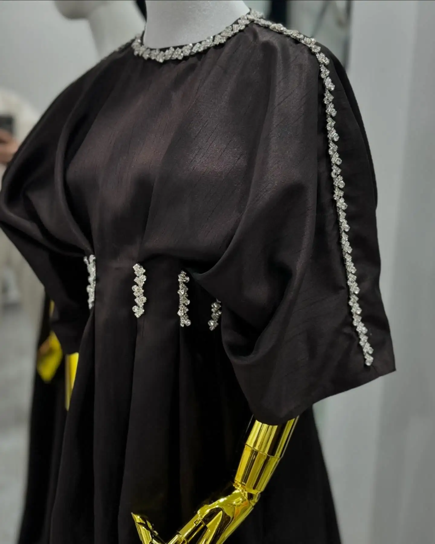 Türkmen fasonlar pombarh fasonlar Fasonlar 2025 fasonlar fason moda modalar Bezen bezen Türkmen fasonlar 2026 Türkmen fasonlar 2025 Türkmen fasonlar 2024 Türkmen fasonlar 2023 turkmenistan türkmenistan turkmen türkmen ashgabat  asgabat aşgabat balkan mary lebap dashoguz dasoguz daşoguz pombarh ponbarhat gulyupek gülýüpek stapel ştapel Gralan Çüýdeşen Abaýa Gadymy Krep Gurultaý 	Keteni Ýüpek Şifon Gipýur Lyon Welwet Atlas Kaşemir Streýç Suzana Ştapel Gülýüpek Pombarh Ýupka Gursakça Aksesuarlar Palto Penjek Okuw eşik Fata Sport eşik Uniforma Nakidka Öýme Şarf kompýuter ýaka ýaglyk Arenda köýnek 2nji el köýnek Taýyn köýnek Matalar Milli lybas milli lybaslar Toý köýnek Toý köýnekler toy koynek toy koynekler gundelik koynekler Gündelik	 
 köýnekler fata koynek Modern taze fason Eskiz koynektm turkmenkoynek türkmenkoynek fason moda moda fasonlar Iş eşik el iş	sada	ýakaly ýakasyz	keşdeli biserli	ýeňli giň nagyşly ýüregi açyk stoýka ýaka ýanly kombinasiýa 	zerli üsti aşak guşakly seçekli gysga ýeňli Şifon Modern el iş, biserli  Gara