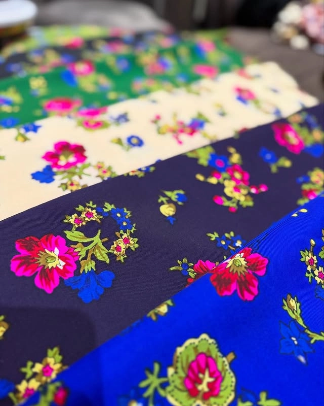 Türkmen fasonlar pombarh fasonlar Fasonlar 2025 fasonlar fason moda modalar Bezen bezen Türkmen fasonlar 2026 Türkmen fasonlar 2025 Türkmen fasonlar 2024 Türkmen fasonlar 2023 turkmenistan türkmenistan turkmen türkmen ashgabat  asgabat aşgabat balkan mary lebap dashoguz dasoguz daşoguz pombarh ponbarhat gulyupek gülýüpek stapel ştapel Gralan Çüýdeşen Abaýa Gadymy Krep Gurultaý 	Keteni Ýüpek Şifon Gipýur Lyon Welwet Atlas Kaşemir Streýç Suzana Ştapel Gülýüpek Pombarh Ýupka Gursakça Aksesuarlar Palto Penjek Okuw eşik Fata Sport eşik Uniforma Nakidka Öýme Şarf kompýuter ýaka ýaglyk Arenda köýnek 2nji el köýnek Taýyn köýnek Matalar Milli lybas milli lybaslar Toý köýnek Toý köýnekler toy koynek toy koynekler gundelik koynekler Gündelik	 
 köýnekler fata koynek Modern taze fason Eskiz koynektm turkmenkoynek türkmenkoynek fason moda moda fasonlar Iş eşik el iş	sada	ýakaly ýakasyz	keşdeli biserli	ýeňli giň nagyşly ýüregi açyk stoýka ýaka ýanly kombinasiýa 	zerli üsti aşak guşakly seçekli gysga ýeňli Gülýüpek Toý köýnek, Gündelik sada, ýeňli, giň 12-16, 17-25, 26-35, 35+ Haki, Gara, Bežewyý, Gülgüne, Gyzyl, Mämişi, Goýy-gök tomus