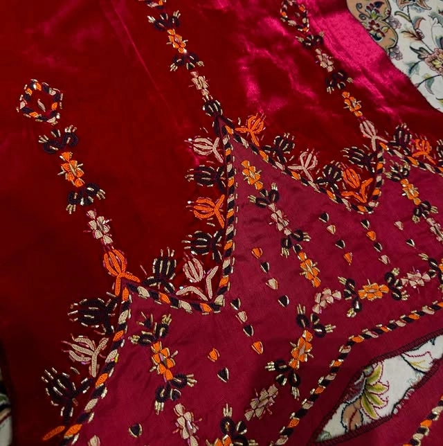 Türkmen fasonlar pombarh fasonlar Fasonlar 2025 fasonlar fason moda modalar Bezen bezen Türkmen fasonlar 2026 Türkmen fasonlar 2025 Türkmen fasonlar 2024 Türkmen fasonlar 2023 turkmenistan türkmenistan turkmen türkmen ashgabat  asgabat aşgabat balkan mary lebap dashoguz dasoguz daşoguz pombarh ponbarhat gulyupek gülýüpek stapel ştapel Gralan Çüýdeşen Abaýa Gadymy Krep Gurultaý 	Keteni Ýüpek Şifon Gipýur Lyon Welwet Atlas Kaşemir Streýç Suzana Ştapel Gülýüpek Pombarh Ýupka Gursakça Aksesuarlar Palto Penjek Okuw eşik Fata Sport eşik Uniforma Nakidka Öýme Şarf kompýuter ýaka ýaglyk Arenda köýnek 2nji el köýnek Taýyn köýnek Matalar Milli lybas milli lybaslar Toý köýnek Toý köýnekler toy koynek toy koynekler gundelik koynekler Gündelik	 
 köýnekler fata koynek Modern taze fason Eskiz koynektm turkmenkoynek türkmenkoynek fason moda moda fasonlar Iş eşik el iş	sada	ýakaly ýakasyz	keşdeli biserli	ýeňli giň nagyşly ýüregi açyk stoýka ýaka ýanly kombinasiýa 	zerli üsti aşak guşakly seçekli gysga ýeňli Panbarhat (Pombarh) Uçurym köýnek el iş, keşdeli, biserli, ýanly, ýeňli, giň, nagyşly 17-25 Goýy-gyzyl tomus, guyz