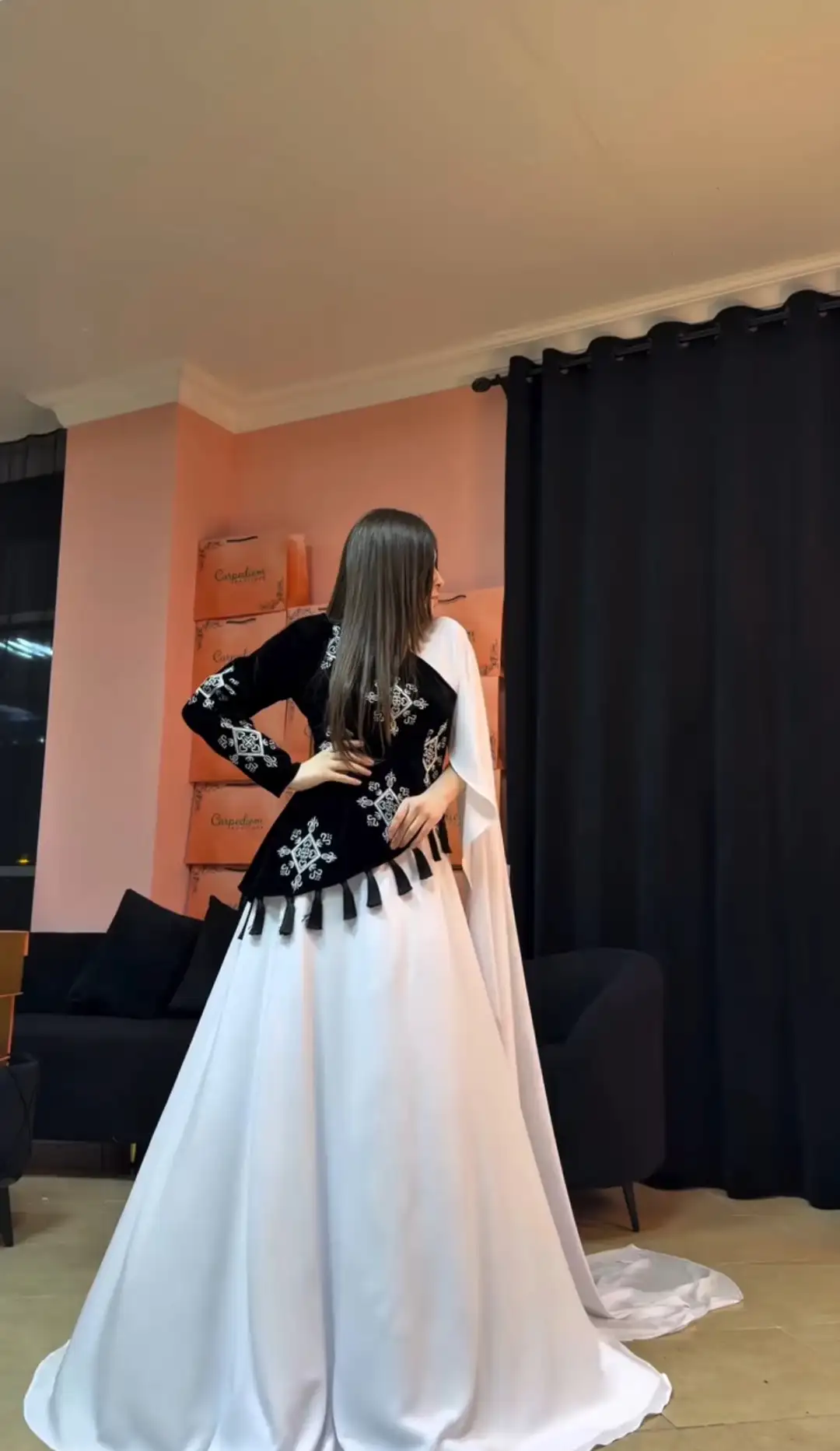 Türkmen fasonlar pombarh fasonlar Fasonlar 2025 fasonlar fason moda modalar Bezen bezen Türkmen fasonlar 2026 Türkmen fasonlar 2025 Türkmen fasonlar 2024 Türkmen fasonlar 2023 turkmenistan türkmenistan turkmen türkmen ashgabat  asgabat aşgabat balkan mary lebap dashoguz dasoguz daşoguz pombarh ponbarhat gulyupek gülýüpek stapel ştapel Gralan Çüýdeşen Abaýa Gadymy Krep Gurultaý 	Keteni Ýüpek Şifon Gipýur Lyon Welwet Atlas Kaşemir Streýç Suzana Ştapel Gülýüpek Pombarh Ýupka Gursakça Aksesuarlar Palto Penjek Okuw eşik Fata Sport eşik Uniforma Nakidka Öýme Şarf kompýuter ýaka ýaglyk Arenda köýnek 2nji el köýnek Taýyn köýnek Matalar Milli lybas milli lybaslar Toý köýnek Toý köýnekler toy koynek toy koynekler gundelik koynekler Gündelik	 
 köýnekler fata koynek Modern taze fason Eskiz koynektm turkmenkoynek türkmenkoynek fason moda moda fasonlar Iş eşik el iş	sada	ýakaly ýakasyz	keşdeli biserli	ýeňli giň nagyşly ýüregi açyk stoýka ýaka ýanly kombinasiýa 	zerli üsti aşak guşakly seçekli gysga ýeňli 