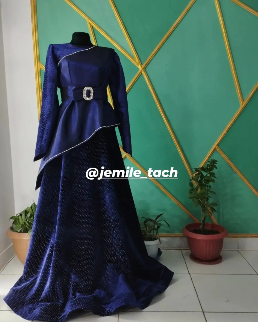 Türkmen fasonlar pombarh fasonlar Fasonlar 2025 fasonlar fason moda modalar Bezen bezen Türkmen fasonlar 2026 Türkmen fasonlar 2025 Türkmen fasonlar 2024 Türkmen fasonlar 2023 turkmenistan türkmenistan turkmen türkmen ashgabat  asgabat aşgabat balkan mary lebap dashoguz dasoguz daşoguz pombarh ponbarhat gulyupek gülýüpek stapel ştapel Gralan Çüýdeşen Abaýa Gadymy Krep Gurultaý 	Keteni Ýüpek Şifon Gipýur Lyon Welwet Atlas Kaşemir Streýç Suzana Ştapel Gülýüpek Pombarh Ýupka Gursakça Aksesuarlar Palto Penjek Okuw eşik Fata Sport eşik Uniforma Nakidka Öýme Şarf kompýuter ýaka ýaglyk Arenda köýnek 2nji el köýnek Taýyn köýnek Matalar Milli lybas milli lybaslar Toý köýnek Toý köýnekler toy koynek toy koynekler gundelik koynekler Gündelik	 
 köýnekler fata koynek Modern taze fason Eskiz koynektm turkmenkoynek türkmenkoynek fason moda moda fasonlar Iş eşik el iş	sada	ýakaly ýakasyz	keşdeli biserli	ýeňli giň nagyşly ýüregi açyk stoýka ýaka ýanly kombinasiýa 	zerli üsti aşak guşakly seçekli gysga ýeňli Suzana Toý köýnek, Modern ýakasyz  Benewşe