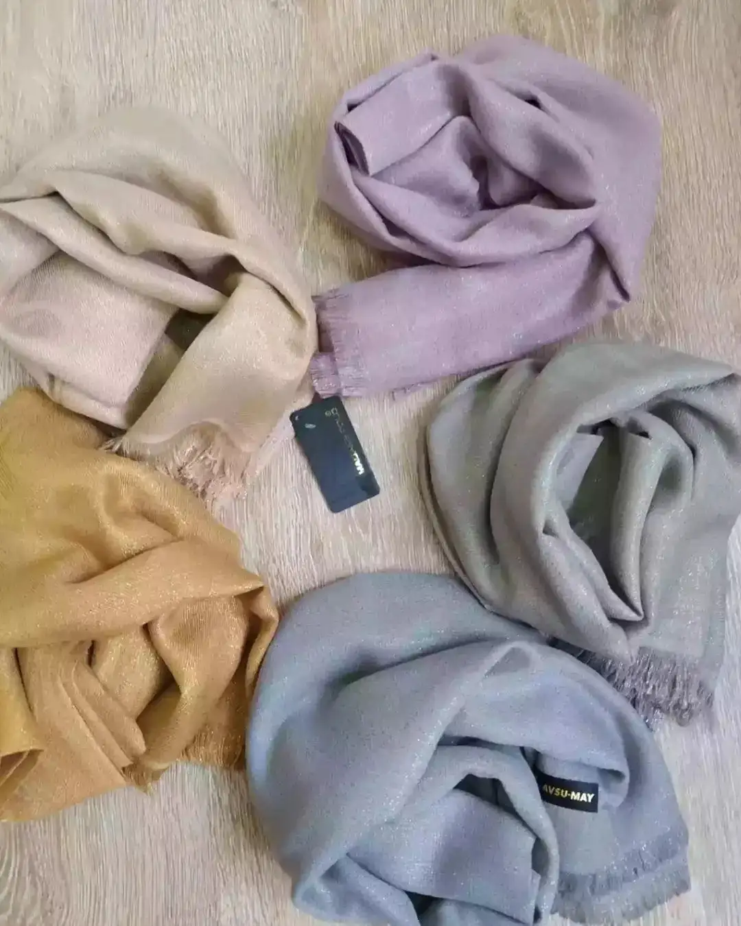 Türkmen fasonlar pombarh fasonlar Fasonlar 2025 fasonlar fason moda modalar Bezen bezen Türkmen fasonlar 2026 Türkmen fasonlar 2025 Türkmen fasonlar 2024 Türkmen fasonlar 2023 turkmenistan türkmenistan turkmen türkmen ashgabat  asgabat aşgabat balkan mary lebap dashoguz dasoguz daşoguz pombarh ponbarhat gulyupek gülýüpek stapel ştapel Gralan Çüýdeşen Abaýa Gadymy Krep Gurultaý 	Keteni Ýüpek Şifon Gipýur Lyon Welwet Atlas Kaşemir Streýç Suzana Ştapel Gülýüpek Pombarh Ýupka Gursakça Aksesuarlar Palto Penjek Okuw eşik Fata Sport eşik Uniforma Nakidka Öýme Şarf kompýuter ýaka ýaglyk Arenda köýnek 2nji el köýnek Taýyn köýnek Matalar Milli lybas milli lybaslar Toý köýnek Toý köýnekler toy koynek toy koynekler gundelik koynekler Gündelik	 
 köýnekler fata koynek Modern taze fason Eskiz koynektm turkmenkoynek türkmenkoynek fason moda moda fasonlar Iş eşik el iş	sada	ýakaly ýakasyz	keşdeli biserli	ýeňli giň nagyşly ýüregi açyk stoýka ýaka ýanly kombinasiýa 	zerli üsti aşak guşakly seçekli gysga ýeňli zerli  Gara, Gök, Gyzyl, Goýy-gök, Sary, Goýy-ýaşyl  ýaglyk, Şarf