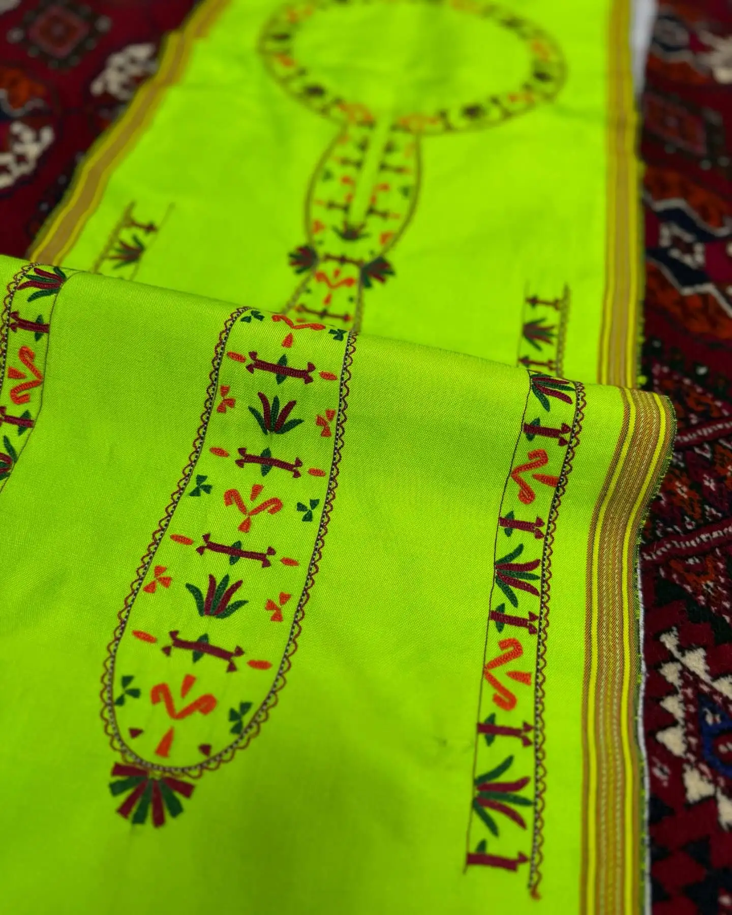 Türkmen fasonlar pombarh fasonlar Fasonlar 2025 fasonlar fason moda modalar Bezen bezen Türkmen fasonlar 2026 Türkmen fasonlar 2025 Türkmen fasonlar 2024 Türkmen fasonlar 2023 turkmenistan türkmenistan turkmen türkmen ashgabat  asgabat aşgabat balkan mary lebap dashoguz dasoguz daşoguz pombarh ponbarhat gulyupek gülýüpek stapel ştapel Gralan Çüýdeşen Abaýa Gadymy Krep Gurultaý 	Keteni Ýüpek Şifon Gipýur Lyon Welwet Atlas Kaşemir Streýç Suzana Ştapel Gülýüpek Pombarh Ýupka Gursakça Aksesuarlar Palto Penjek Okuw eşik Fata Sport eşik Uniforma Nakidka Öýme Şarf kompýuter ýaka ýaglyk Arenda köýnek 2nji el köýnek Taýyn köýnek Matalar Milli lybas milli lybaslar Toý köýnek Toý köýnekler toy koynek toy koynekler gundelik koynekler Gündelik	 
 köýnekler fata koynek Modern taze fason Eskiz koynektm turkmenkoynek türkmenkoynek fason moda moda fasonlar Iş eşik el iş	sada	ýakaly ýakasyz	keşdeli biserli	ýeňli giň nagyşly ýüregi açyk stoýka ýaka ýanly kombinasiýa 	zerli üsti aşak guşakly seçekli gysga ýeňli ýakaly