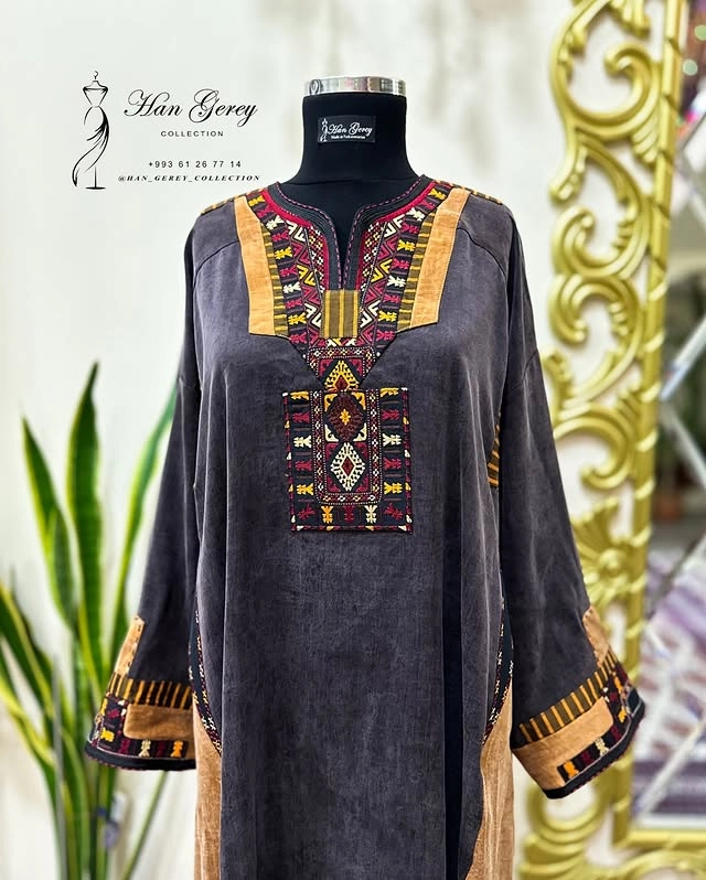 Türkmen fasonlar pombarh fasonlar Fasonlar 2025 fasonlar fason moda modalar Bezen bezen Türkmen fasonlar 2026 Türkmen fasonlar 2025 Türkmen fasonlar 2024 Türkmen fasonlar 2023 turkmenistan türkmenistan turkmen türkmen ashgabat  asgabat aşgabat balkan mary lebap dashoguz dasoguz daşoguz pombarh ponbarhat gulyupek gülýüpek stapel ştapel Gralan Çüýdeşen Abaýa Gadymy Krep Gurultaý 	Keteni Ýüpek Şifon Gipýur Lyon Welwet Atlas Kaşemir Streýç Suzana Ştapel Gülýüpek Pombarh Ýupka Gursakça Aksesuarlar Palto Penjek Okuw eşik Fata Sport eşik Uniforma Nakidka Öýme Şarf kompýuter ýaka ýaglyk Arenda köýnek 2nji el köýnek Taýyn köýnek Matalar Milli lybas milli lybaslar Toý köýnek Toý köýnekler toy koynek toy koynekler gundelik koynekler Gündelik	 
 köýnekler fata koynek Modern taze fason Eskiz koynektm turkmenkoynek türkmenkoynek fason moda moda fasonlar Iş eşik el iş	sada	ýakaly ýakasyz	keşdeli biserli	ýeňli giň nagyşly ýüregi açyk stoýka ýaka ýanly kombinasiýa 	zerli üsti aşak guşakly seçekli gysga ýeňli Gülýüpek Milli lybas el iş, keşdeli, ýakaly, ýeňli, giň 26-35 Goňur, Goýy-goňur yaz, tomus, guyz