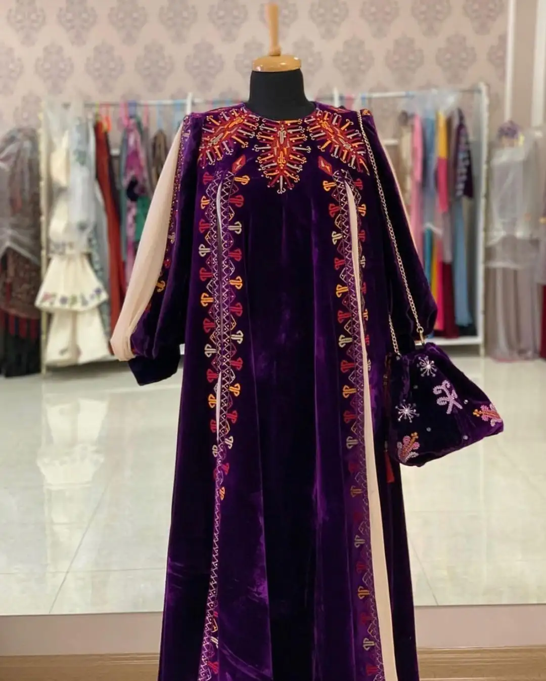 Türkmen fasonlar pombarh fasonlar Fasonlar 2025 fasonlar fason moda modalar Bezen bezen Türkmen fasonlar 2026 Türkmen fasonlar 2025 Türkmen fasonlar 2024 Türkmen fasonlar 2023 turkmenistan türkmenistan turkmen türkmen ashgabat  asgabat aşgabat balkan mary lebap dashoguz dasoguz daşoguz pombarh ponbarhat gulyupek gülýüpek stapel ştapel Gralan Çüýdeşen Abaýa Gadymy Krep Gurultaý 	Keteni Ýüpek Şifon Gipýur Lyon Welwet Atlas Kaşemir Streýç Suzana Ştapel Gülýüpek Pombarh Ýupka Gursakça Aksesuarlar Palto Penjek Okuw eşik Fata Sport eşik Uniforma Nakidka Öýme Şarf kompýuter ýaka ýaglyk Arenda köýnek 2nji el köýnek Taýyn köýnek Matalar Milli lybas milli lybaslar Toý köýnek Toý köýnekler toy koynek toy koynekler gundelik koynekler Gündelik	 
 köýnekler fata koynek Modern taze fason Eskiz koynektm turkmenkoynek türkmenkoynek fason moda moda fasonlar Iş eşik el iş	sada	ýakaly ýakasyz	keşdeli biserli	ýeňli giň nagyşly ýüregi açyk stoýka ýaka ýanly kombinasiýa 	zerli üsti aşak guşakly seçekli gysga ýeňli Şifon, Panbarhat (Pombarh) Toý köýnek el iş