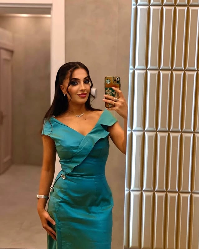 Türkmen fasonlar pombarh fasonlar Fasonlar 2025 fasonlar fason moda modalar Bezen bezen Türkmen fasonlar 2026 Türkmen fasonlar 2025 Türkmen fasonlar 2024 Türkmen fasonlar 2023 turkmenistan türkmenistan turkmen türkmen ashgabat  asgabat aşgabat balkan mary lebap dashoguz dasoguz daşoguz pombarh ponbarhat gulyupek gülýüpek stapel ştapel Gralan Çüýdeşen Abaýa Gadymy Krep Gurultaý 	Keteni Ýüpek Şifon Gipýur Lyon Welwet Atlas Kaşemir Streýç Suzana Ştapel Gülýüpek Pombarh Ýupka Gursakça Aksesuarlar Palto Penjek Okuw eşik Fata Sport eşik Uniforma Nakidka Öýme Şarf kompýuter ýaka ýaglyk Arenda köýnek 2nji el köýnek Taýyn köýnek Matalar Milli lybas milli lybaslar Toý köýnek Toý köýnekler toy koynek toy koynekler gundelik koynekler Gündelik	 
 köýnekler fata koynek Modern taze fason Eskiz koynektm turkmenkoynek türkmenkoynek fason moda moda fasonlar Iş eşik el iş	sada	ýakaly ýakasyz	keşdeli biserli	ýeňli giň nagyşly ýüregi açyk stoýka ýaka ýanly kombinasiýa 	zerli üsti aşak guşakly seçekli gysga ýeňli Modern ýakasyz, gysga ýeňli, giň 17-25, 26-35 Gök yaz, tomus, guyz