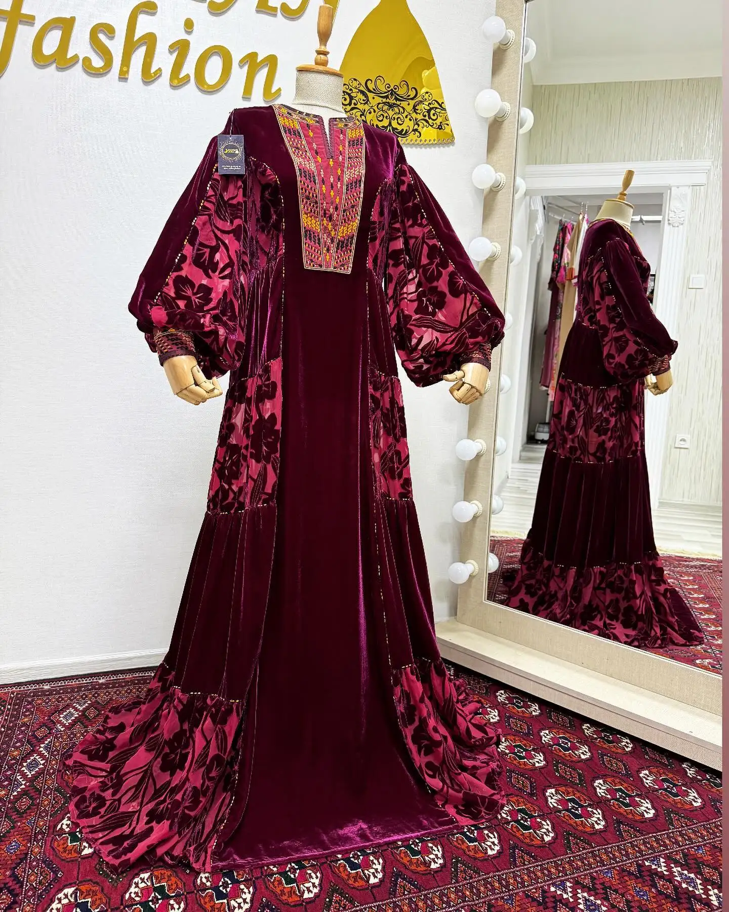 Türkmen fasonlar pombarh fasonlar Fasonlar 2025 fasonlar fason moda modalar Bezen bezen Türkmen fasonlar 2026 Türkmen fasonlar 2025 Türkmen fasonlar 2024 Türkmen fasonlar 2023 turkmenistan türkmenistan turkmen türkmen ashgabat  asgabat aşgabat balkan mary lebap dashoguz dasoguz daşoguz pombarh ponbarhat gulyupek gülýüpek stapel ştapel Gralan Çüýdeşen Abaýa Gadymy Krep Gurultaý 	Keteni Ýüpek Şifon Gipýur Lyon Welwet Atlas Kaşemir Streýç Suzana Ştapel Gülýüpek Pombarh Ýupka Gursakça Aksesuarlar Palto Penjek Okuw eşik Fata Sport eşik Uniforma Nakidka Öýme Şarf kompýuter ýaka ýaglyk Arenda köýnek 2nji el köýnek Taýyn köýnek Matalar Milli lybas milli lybaslar Toý köýnek Toý köýnekler toy koynek toy koynekler gundelik koynekler Gündelik	 
 köýnekler fata koynek Modern taze fason Eskiz koynektm turkmenkoynek türkmenkoynek fason moda moda fasonlar Iş eşik el iş	sada	ýakaly ýakasyz	keşdeli biserli	ýeňli giň nagyşly ýüregi açyk stoýka ýaka ýanly kombinasiýa 	zerli üsti aşak guşakly seçekli gysga ýeňli Panbarhat (Pombarh) Toý köýnek el iş, ýakaly  Goýy-gyzyl