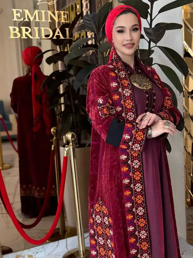 Türkmen fasonlar pombarh fasonlar Fasonlar 2025 fasonlar fason moda modalar Bezen bezen Türkmen fasonlar 2026 Türkmen fasonlar 2025 Türkmen fasonlar 2024 Türkmen fasonlar 2023 turkmenistan türkmenistan turkmen türkmen ashgabat  asgabat aşgabat balkan mary lebap dashoguz dasoguz daşoguz pombarh ponbarhat gulyupek gülýüpek stapel ştapel Gralan Çüýdeşen Abaýa Gadymy Krep Gurultaý 	Keteni Ýüpek Şifon Gipýur Lyon Welwet Atlas Kaşemir Streýç Suzana Ştapel Gülýüpek Pombarh Ýupka Gursakça Aksesuarlar Palto Penjek Okuw eşik Fata Sport eşik Uniforma Nakidka Öýme Şarf kompýuter ýaka ýaglyk Arenda köýnek 2nji el köýnek Taýyn köýnek Matalar Milli lybas milli lybaslar Toý köýnek Toý köýnekler toy koynek toy koynekler gundelik koynekler Gündelik	 
 köýnekler fata koynek Modern taze fason Eskiz koynektm turkmenkoynek türkmenkoynek fason moda moda fasonlar Iş eşik el iş	sada	ýakaly ýakasyz	keşdeli biserli	ýeňli giň nagyşly ýüregi açyk stoýka ýaka ýanly kombinasiýa 	zerli üsti aşak guşakly seçekli gysga ýeňli Milli lybas keşdeli, ýakaly, ýeňli, giň, nagyşly 26-35, 35+  yaz, guyz, gysh