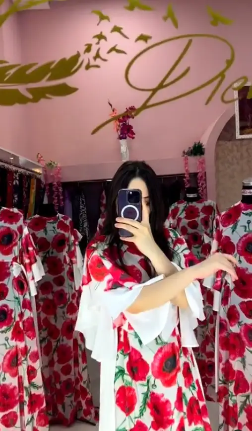 Türkmen fasonlar pombarh fasonlar Fasonlar 2025 fasonlar fason moda modalar Bezen bezen Türkmen fasonlar 2026 Türkmen fasonlar 2025 Türkmen fasonlar 2024 Türkmen fasonlar 2023 turkmenistan türkmenistan turkmen türkmen ashgabat  asgabat aşgabat balkan mary lebap dashoguz dasoguz daşoguz pombarh ponbarhat gulyupek gülýüpek stapel ştapel Gralan Çüýdeşen Abaýa Gadymy Krep Gurultaý 	Keteni Ýüpek Şifon Gipýur Lyon Welwet Atlas Kaşemir Streýç Suzana Ştapel Gülýüpek Pombarh Ýupka Gursakça Aksesuarlar Palto Penjek Okuw eşik Fata Sport eşik Uniforma Nakidka Öýme Şarf kompýuter ýaka ýaglyk Arenda köýnek 2nji el köýnek Taýyn köýnek Matalar Milli lybas milli lybaslar Toý köýnek Toý köýnekler toy koynek toy koynekler gundelik koynekler Gündelik	 
 köýnekler fata koynek Modern taze fason Eskiz koynektm turkmenkoynek türkmenkoynek fason moda moda fasonlar Iş eşik el iş	sada	ýakaly ýakasyz	keşdeli biserli	ýeňli giň nagyşly ýüregi açyk stoýka ýaka ýanly kombinasiýa 	zerli üsti aşak guşakly seçekli gysga ýeňli Şifon Gündelik sada  Bežewyý, Goýy-gyzyl, Gyzyl