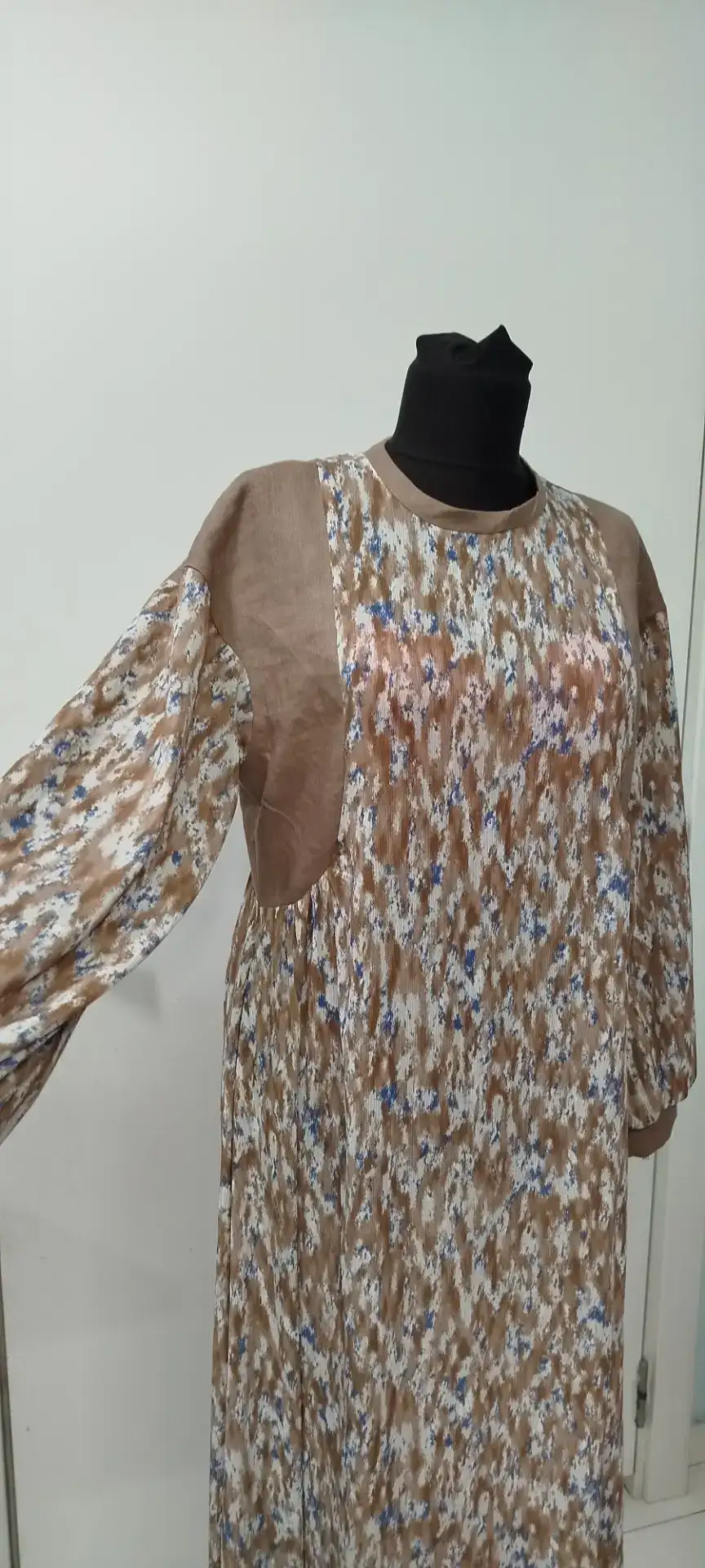 Türkmen fasonlar pombarh fasonlar Fasonlar 2025 fasonlar fason moda modalar Bezen bezen Türkmen fasonlar 2026 Türkmen fasonlar 2025 Türkmen fasonlar 2024 Türkmen fasonlar 2023 turkmenistan türkmenistan turkmen türkmen ashgabat  asgabat aşgabat balkan mary lebap dashoguz dasoguz daşoguz pombarh ponbarhat gulyupek gülýüpek stapel ştapel Gralan Çüýdeşen Abaýa Gadymy Krep Gurultaý 	Keteni Ýüpek Şifon Gipýur Lyon Welwet Atlas Kaşemir Streýç Suzana Ştapel Gülýüpek Pombarh Ýupka Gursakça Aksesuarlar Palto Penjek Okuw eşik Fata Sport eşik Uniforma Nakidka Öýme Şarf kompýuter ýaka ýaglyk Arenda köýnek 2nji el köýnek Taýyn köýnek Matalar Milli lybas milli lybaslar Toý köýnek Toý köýnekler toy koynek toy koynekler gundelik koynekler Gündelik	 
 köýnekler fata koynek Modern taze fason Eskiz koynektm turkmenkoynek türkmenkoynek fason moda moda fasonlar Iş eşik el iş	sada	ýakaly ýakasyz	keşdeli biserli	ýeňli giň nagyşly ýüregi açyk stoýka ýaka ýanly kombinasiýa 	zerli üsti aşak guşakly seçekli gysga ýeňli Krep, Lyon Gündelik, Iş eşik sada, ýakasyz, ýeňli 17-25, 26-35  yaz, tomus