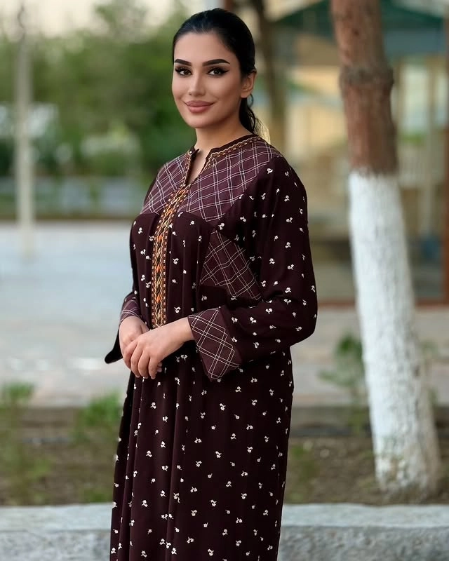 Türkmen fasonlar pombarh fasonlar Fasonlar 2025 fasonlar fason moda modalar Bezen bezen Türkmen fasonlar 2026 Türkmen fasonlar 2025 Türkmen fasonlar 2024 Türkmen fasonlar 2023 turkmenistan türkmenistan turkmen türkmen ashgabat  asgabat aşgabat balkan mary lebap dashoguz dasoguz daşoguz pombarh ponbarhat gulyupek gülýüpek stapel ştapel Gralan Çüýdeşen Abaýa Gadymy Krep Gurultaý 	Keteni Ýüpek Şifon Gipýur Lyon Welwet Atlas Kaşemir Streýç Suzana Ştapel Gülýüpek Pombarh Ýupka Gursakça Aksesuarlar Palto Penjek Okuw eşik Fata Sport eşik Uniforma Nakidka Öýme Şarf kompýuter ýaka ýaglyk Arenda köýnek 2nji el köýnek Taýyn köýnek Matalar Milli lybas milli lybaslar Toý köýnek Toý köýnekler toy koynek toy koynekler gundelik koynekler Gündelik	 
 köýnekler fata koynek Modern taze fason Eskiz koynektm turkmenkoynek türkmenkoynek fason moda moda fasonlar Iş eşik el iş	sada	ýakaly ýakasyz	keşdeli biserli	ýeňli giň nagyşly ýüregi açyk stoýka ýaka ýanly kombinasiýa 	zerli üsti aşak guşakly seçekli gysga ýeňli Ştapel Gündelik el iş, keşdeli, ýakaly, ýeňli, giň 17-25, 26-35 Goýy-goňur yaz, tomus, guyz, gysh