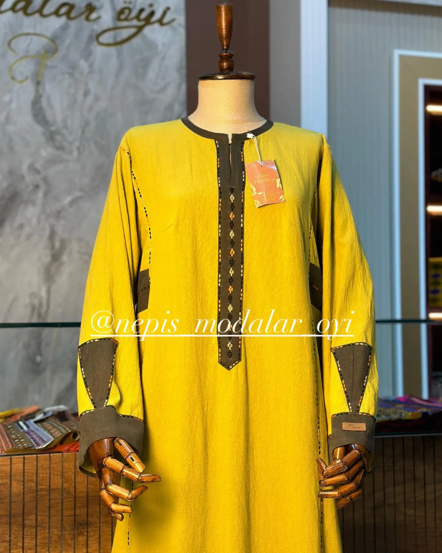 Türkmen fasonlar pombarh fasonlar Fasonlar 2025 fasonlar fason moda modalar Bezen bezen Türkmen fasonlar 2026 Türkmen fasonlar 2025 Türkmen fasonlar 2024 Türkmen fasonlar 2023 turkmenistan türkmenistan turkmen türkmen ashgabat  asgabat aşgabat balkan mary lebap dashoguz dasoguz daşoguz pombarh ponbarhat gulyupek gülýüpek stapel ştapel Gralan Çüýdeşen Abaýa Gadymy Krep Gurultaý 	Keteni Ýüpek Şifon Gipýur Lyon Welwet Atlas Kaşemir Streýç Suzana Ştapel Gülýüpek Pombarh Ýupka Gursakça Aksesuarlar Palto Penjek Okuw eşik Fata Sport eşik Uniforma Nakidka Öýme Şarf kompýuter ýaka ýaglyk Arenda köýnek 2nji el köýnek Taýyn köýnek Matalar Milli lybas milli lybaslar Toý köýnek Toý köýnekler toy koynek toy koynekler gundelik koynekler Gündelik	 
 köýnekler fata koynek Modern taze fason Eskiz koynektm turkmenkoynek türkmenkoynek fason moda moda fasonlar Iş eşik el iş	sada	ýakaly ýakasyz	keşdeli biserli	ýeňli giň nagyşly ýüregi açyk stoýka ýaka ýanly kombinasiýa 	zerli üsti aşak guşakly seçekli gysga ýeňli Lyon Toý köýnek, Gündelik ýakaly  Sary