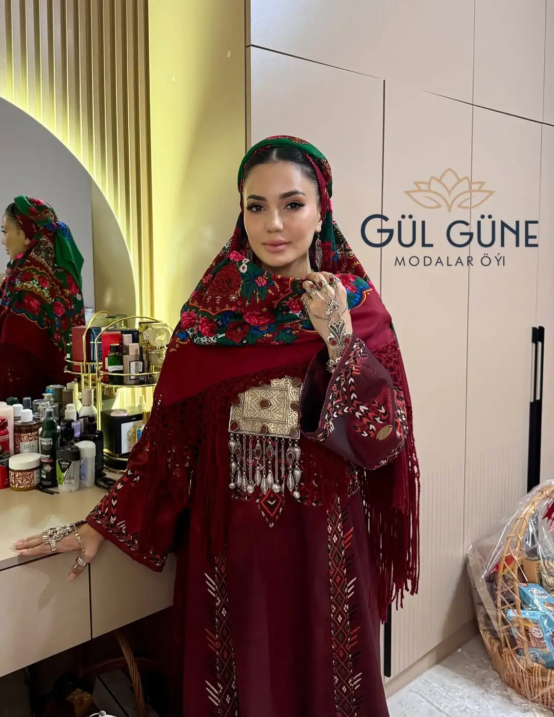 Türkmen fasonlar pombarh fasonlar Fasonlar 2025 fasonlar fason moda modalar Bezen bezen Türkmen fasonlar 2026 Türkmen fasonlar 2025 Türkmen fasonlar 2024 Türkmen fasonlar 2023 turkmenistan türkmenistan turkmen türkmen ashgabat  asgabat aşgabat balkan mary lebap dashoguz dasoguz daşoguz pombarh ponbarhat gulyupek gülýüpek stapel ştapel Gralan Çüýdeşen Abaýa Gadymy Krep Gurultaý 	Keteni Ýüpek Şifon Gipýur Lyon Welwet Atlas Kaşemir Streýç Suzana Ştapel Gülýüpek Pombarh Ýupka Gursakça Aksesuarlar Palto Penjek Okuw eşik Fata Sport eşik Uniforma Nakidka Öýme Şarf kompýuter ýaka ýaglyk Arenda köýnek 2nji el köýnek Taýyn köýnek Matalar Milli lybas milli lybaslar Toý köýnek Toý köýnekler toy koynek toy koynekler gundelik koynekler Gündelik	 
 köýnekler fata koynek Modern taze fason Eskiz koynektm turkmenkoynek türkmenkoynek fason moda moda fasonlar Iş eşik el iş	sada	ýakaly ýakasyz	keşdeli biserli	ýeňli giň nagyşly ýüregi açyk stoýka ýaka ýanly kombinasiýa 	zerli üsti aşak guşakly seçekli gysga ýeňli 