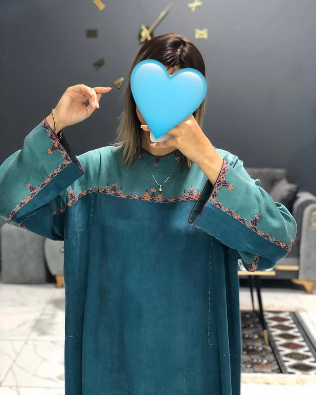 Türkmen fasonlar pombarh fasonlar Fasonlar 2025 fasonlar fason moda modalar Bezen bezen Türkmen fasonlar 2026 Türkmen fasonlar 2025 Türkmen fasonlar 2024 Türkmen fasonlar 2023 turkmenistan türkmenistan turkmen türkmen ashgabat  asgabat aşgabat balkan mary lebap dashoguz dasoguz daşoguz pombarh ponbarhat gulyupek gülýüpek stapel ştapel Gralan Çüýdeşen Abaýa Gadymy Krep Gurultaý 	Keteni Ýüpek Şifon Gipýur Lyon Welwet Atlas Kaşemir Streýç Suzana Ştapel Gülýüpek Pombarh Ýupka Gursakça Aksesuarlar Palto Penjek Okuw eşik Fata Sport eşik Uniforma Nakidka Öýme Şarf kompýuter ýaka ýaglyk Arenda köýnek 2nji el köýnek Taýyn köýnek Matalar Milli lybas milli lybaslar Toý köýnek Toý köýnekler toy koynek toy koynekler gundelik koynekler Gündelik	 
 köýnekler fata koynek Modern taze fason Eskiz koynektm turkmenkoynek türkmenkoynek fason moda moda fasonlar Iş eşik el iş	sada	ýakaly ýakasyz	keşdeli biserli	ýeňli giň nagyşly ýüregi açyk stoýka ýaka ýanly kombinasiýa 	zerli üsti aşak guşakly seçekli gysga ýeňli Ýüpek, Gülýüpek Toý köýnek, Gündelik, Iş eşik el iş, keşdeli, ýakasyz, ýeňli, giň, nagyşly 26-35, 35+ Gök, Benewşe yaz, tomus, guyz