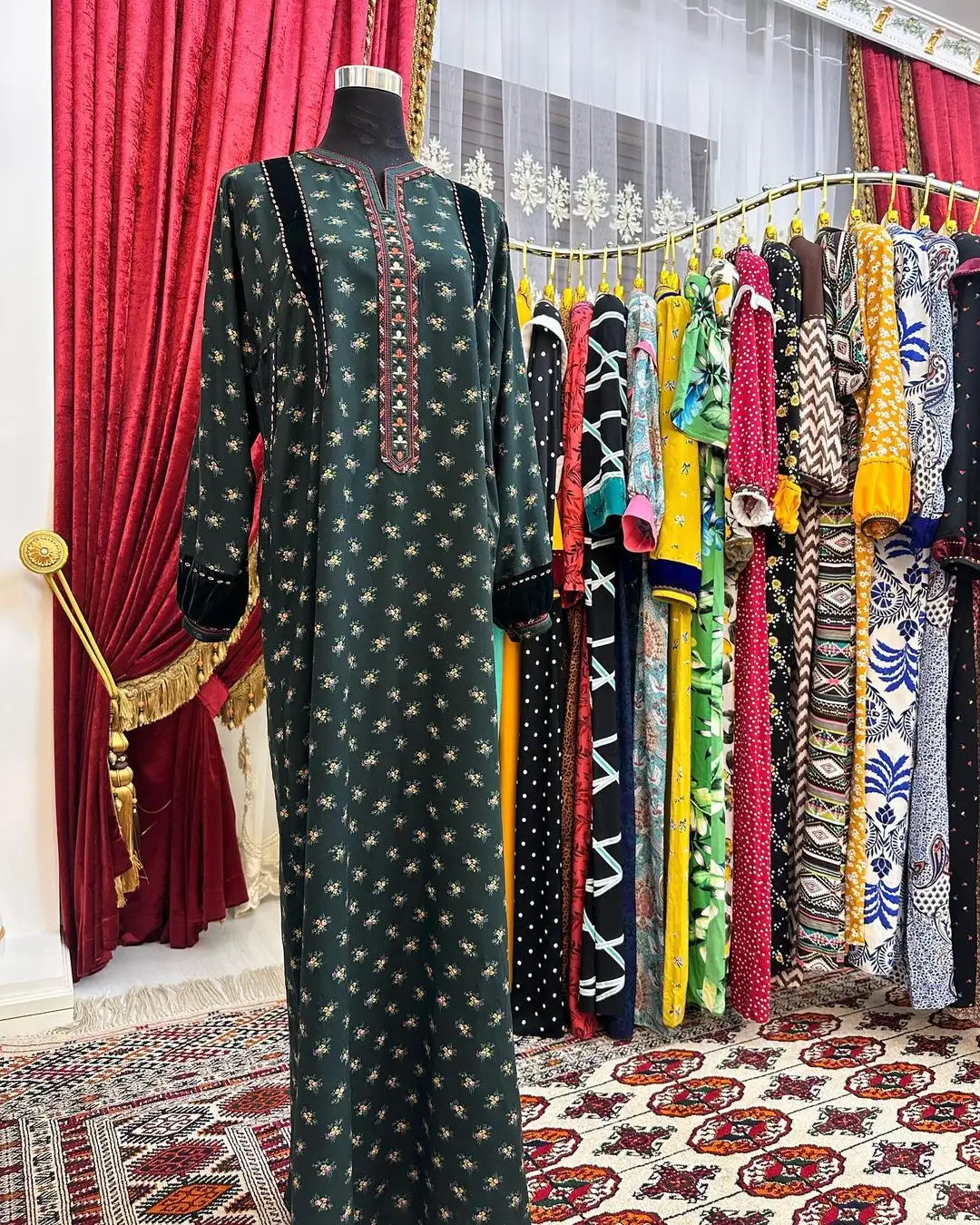 Türkmen fasonlar pombarh fasonlar Fasonlar 2025 fasonlar fason moda modalar Bezen bezen Türkmen fasonlar 2026 Türkmen fasonlar 2025 Türkmen fasonlar 2024 Türkmen fasonlar 2023 turkmenistan türkmenistan turkmen türkmen ashgabat  asgabat aşgabat balkan mary lebap dashoguz dasoguz daşoguz pombarh ponbarhat gulyupek gülýüpek stapel ştapel Gralan Çüýdeşen Abaýa Gadymy Krep Gurultaý 	Keteni Ýüpek Şifon Gipýur Lyon Welwet Atlas Kaşemir Streýç Suzana Ştapel Gülýüpek Pombarh Ýupka Gursakça Aksesuarlar Palto Penjek Okuw eşik Fata Sport eşik Uniforma Nakidka Öýme Şarf kompýuter ýaka ýaglyk Arenda köýnek 2nji el köýnek Taýyn köýnek Matalar Milli lybas milli lybaslar Toý köýnek Toý köýnekler toy koynek toy koynekler gundelik koynekler Gündelik	 
 köýnekler fata koynek Modern taze fason Eskiz koynektm turkmenkoynek türkmenkoynek fason moda moda fasonlar Iş eşik el iş	sada	ýakaly ýakasyz	keşdeli biserli	ýeňli giň nagyşly ýüregi açyk stoýka ýaka ýanly kombinasiýa 	zerli üsti aşak guşakly seçekli gysga ýeňli Ştapel Gündelik el iş  Goýy-ýaşyl  Taýyn köýnek