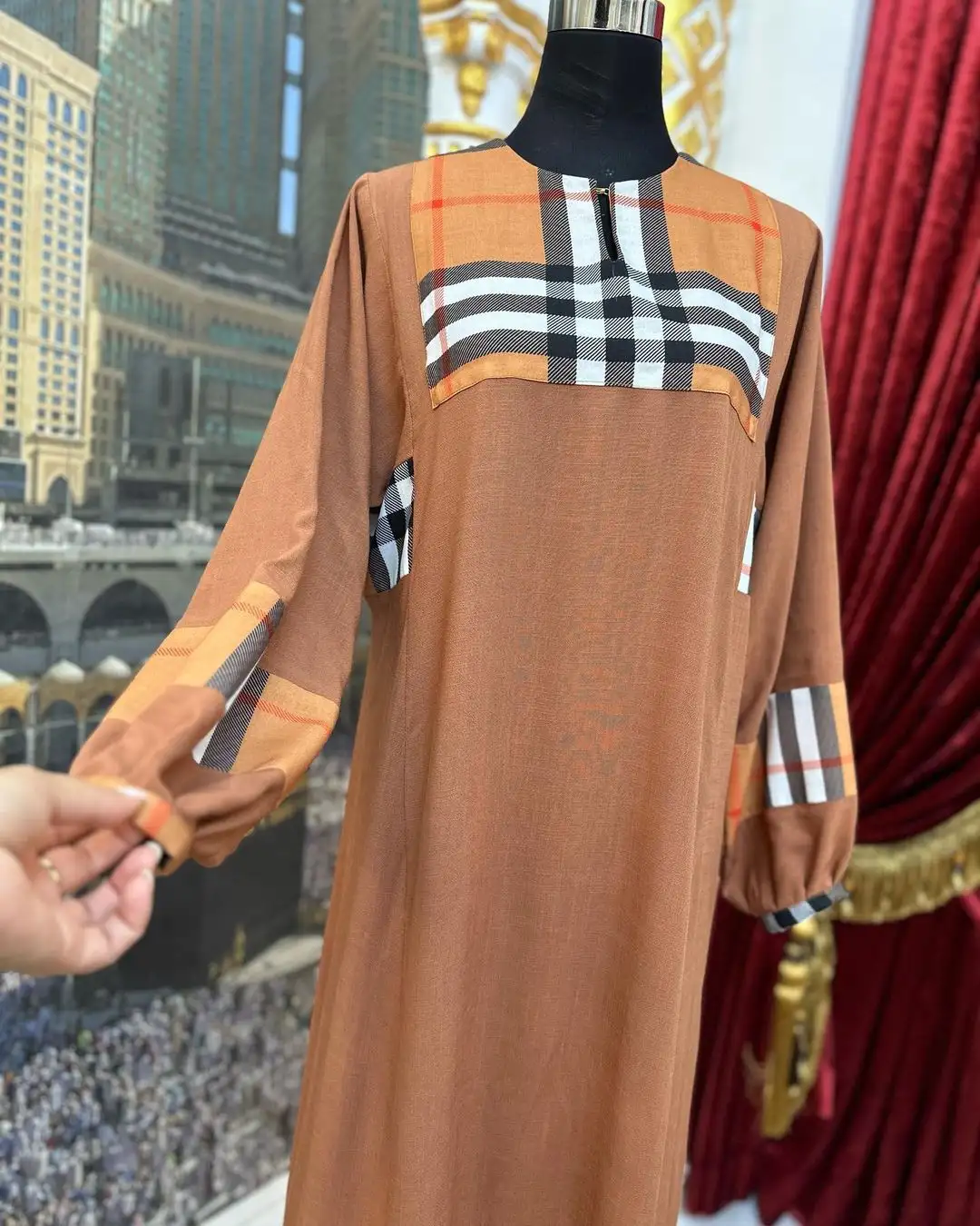 Türkmen fasonlar pombarh fasonlar Fasonlar 2025 fasonlar fason moda modalar Bezen bezen Türkmen fasonlar 2026 Türkmen fasonlar 2025 Türkmen fasonlar 2024 Türkmen fasonlar 2023 turkmenistan türkmenistan turkmen türkmen ashgabat  asgabat aşgabat balkan mary lebap dashoguz dasoguz daşoguz pombarh ponbarhat gulyupek gülýüpek stapel ştapel Gralan Çüýdeşen Abaýa Gadymy Krep Gurultaý 	Keteni Ýüpek Şifon Gipýur Lyon Welwet Atlas Kaşemir Streýç Suzana Ştapel Gülýüpek Pombarh Ýupka Gursakça Aksesuarlar Palto Penjek Okuw eşik Fata Sport eşik Uniforma Nakidka Öýme Şarf kompýuter ýaka ýaglyk Arenda köýnek 2nji el köýnek Taýyn köýnek Matalar Milli lybas milli lybaslar Toý köýnek Toý köýnekler toy koynek toy koynekler gundelik koynekler Gündelik	 
 köýnekler fata koynek Modern taze fason Eskiz koynektm turkmenkoynek türkmenkoynek fason moda moda fasonlar Iş eşik el iş	sada	ýakaly ýakasyz	keşdeli biserli	ýeňli giň nagyşly ýüregi açyk stoýka ýaka ýanly kombinasiýa 	zerli üsti aşak guşakly seçekli gysga ýeňli Lyon, Ştapel Gündelik el iş  Goýy-goňur  Taýyn köýnek