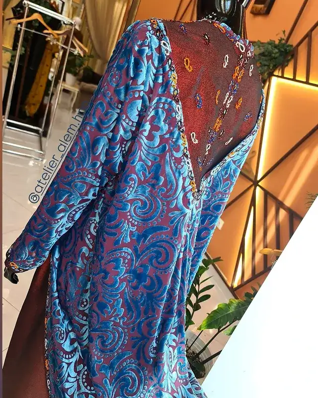 Türkmen fasonlar pombarh fasonlar Fasonlar 2025 fasonlar fason moda modalar Bezen bezen Türkmen fasonlar 2026 Türkmen fasonlar 2025 Türkmen fasonlar 2024 Türkmen fasonlar 2023 turkmenistan türkmenistan turkmen türkmen ashgabat  asgabat aşgabat balkan mary lebap dashoguz dasoguz daşoguz pombarh ponbarhat gulyupek gülýüpek stapel ştapel Gralan Çüýdeşen Abaýa Gadymy Krep Gurultaý 	Keteni Ýüpek Şifon Gipýur Lyon Welwet Atlas Kaşemir Streýç Suzana Ştapel Gülýüpek Pombarh Ýupka Gursakça Aksesuarlar Palto Penjek Okuw eşik Fata Sport eşik Uniforma Nakidka Öýme Şarf kompýuter ýaka ýaglyk Arenda köýnek 2nji el köýnek Taýyn köýnek Matalar Milli lybas milli lybaslar Toý köýnek Toý köýnekler toy koynek toy koynekler gundelik koynekler Gündelik	 
 köýnekler fata koynek Modern taze fason Eskiz koynektm turkmenkoynek türkmenkoynek fason moda moda fasonlar Iş eşik el iş	sada	ýakaly ýakasyz	keşdeli biserli	ýeňli giň nagyşly ýüregi açyk stoýka ýaka ýanly kombinasiýa 	zerli üsti aşak guşakly seçekli gysga ýeňli Panbarhat (Pombarh), Gipýur, Keteni Toý köýnek, Modern el iş, keşdeli, ýakasyz, ýeňli, giň, kombinasiýa 17-25, 26-35, 35+ Goýy-gyzyl, Benewşe, Goýy-gök yaz, tomus, guyz