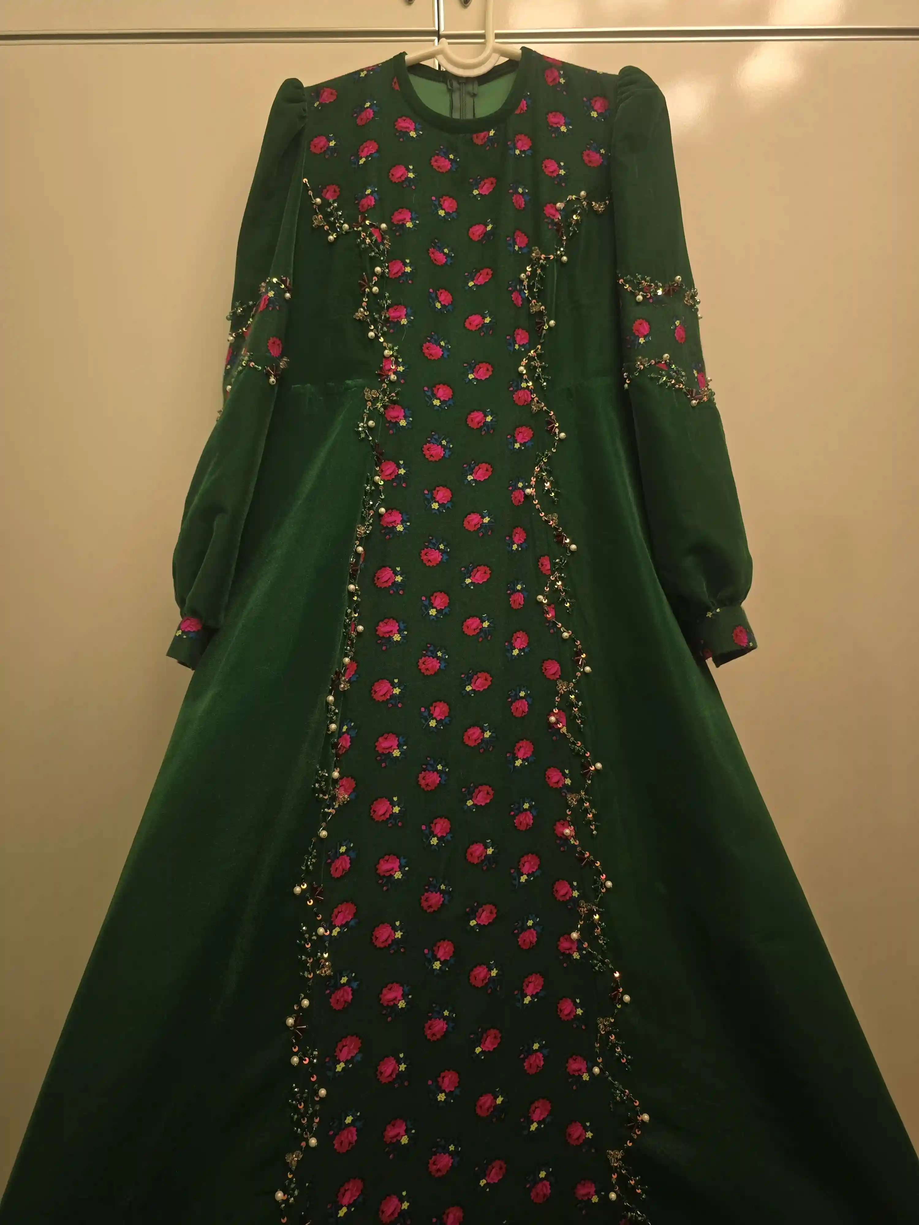 Türkmen fasonlar pombarh fasonlar Fasonlar 2025 fasonlar fason moda modalar Bezen bezen Türkmen fasonlar 2026 Türkmen fasonlar 2025 Türkmen fasonlar 2024 Türkmen fasonlar 2023 turkmenistan türkmenistan turkmen türkmen ashgabat  asgabat aşgabat balkan mary lebap dashoguz dasoguz daşoguz pombarh ponbarhat gulyupek gülýüpek stapel ştapel Gralan Çüýdeşen Abaýa Gadymy Krep Gurultaý 	Keteni Ýüpek Şifon Gipýur Lyon Welwet Atlas Kaşemir Streýç Suzana Ştapel Gülýüpek Pombarh Ýupka Gursakça Aksesuarlar Palto Penjek Okuw eşik Fata Sport eşik Uniforma Nakidka Öýme Şarf kompýuter ýaka ýaglyk Arenda köýnek 2nji el köýnek Taýyn köýnek Matalar Milli lybas milli lybaslar Toý köýnek Toý köýnekler toy koynek toy koynekler gundelik koynekler Gündelik	 
 köýnekler fata koynek Modern taze fason Eskiz koynektm turkmenkoynek türkmenkoynek fason moda moda fasonlar Iş eşik el iş	sada	ýakaly ýakasyz	keşdeli biserli	ýeňli giň nagyşly ýüregi açyk stoýka ýaka ýanly kombinasiýa 	zerli üsti aşak guşakly seçekli gysga ýeňli Ýüň, Panbarhat (Pombarh) Toý köýnek el iş, ýakasyz, ýeňli, giň, kombinasiýa, gaş 17-25, 26-35 Goýy-ýaşyl yaz, tomus, guyz 2nji el